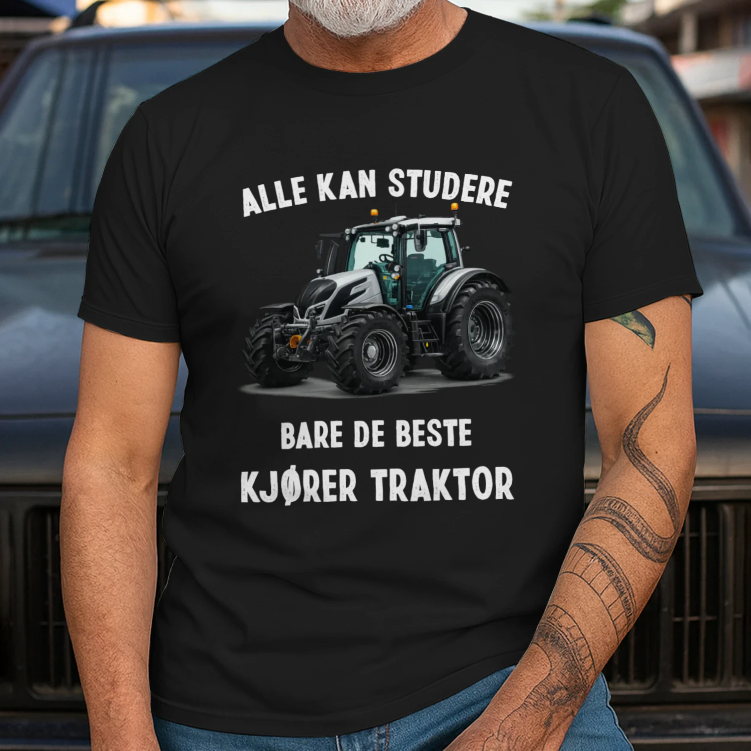 Alle kan studere. Bare de beste kjører traktor - N174