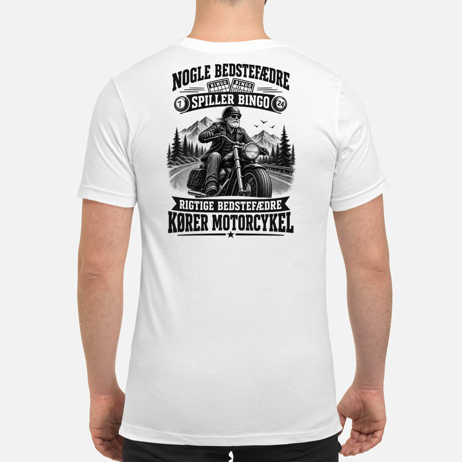Rigtige bedstefædre kører motorcykel