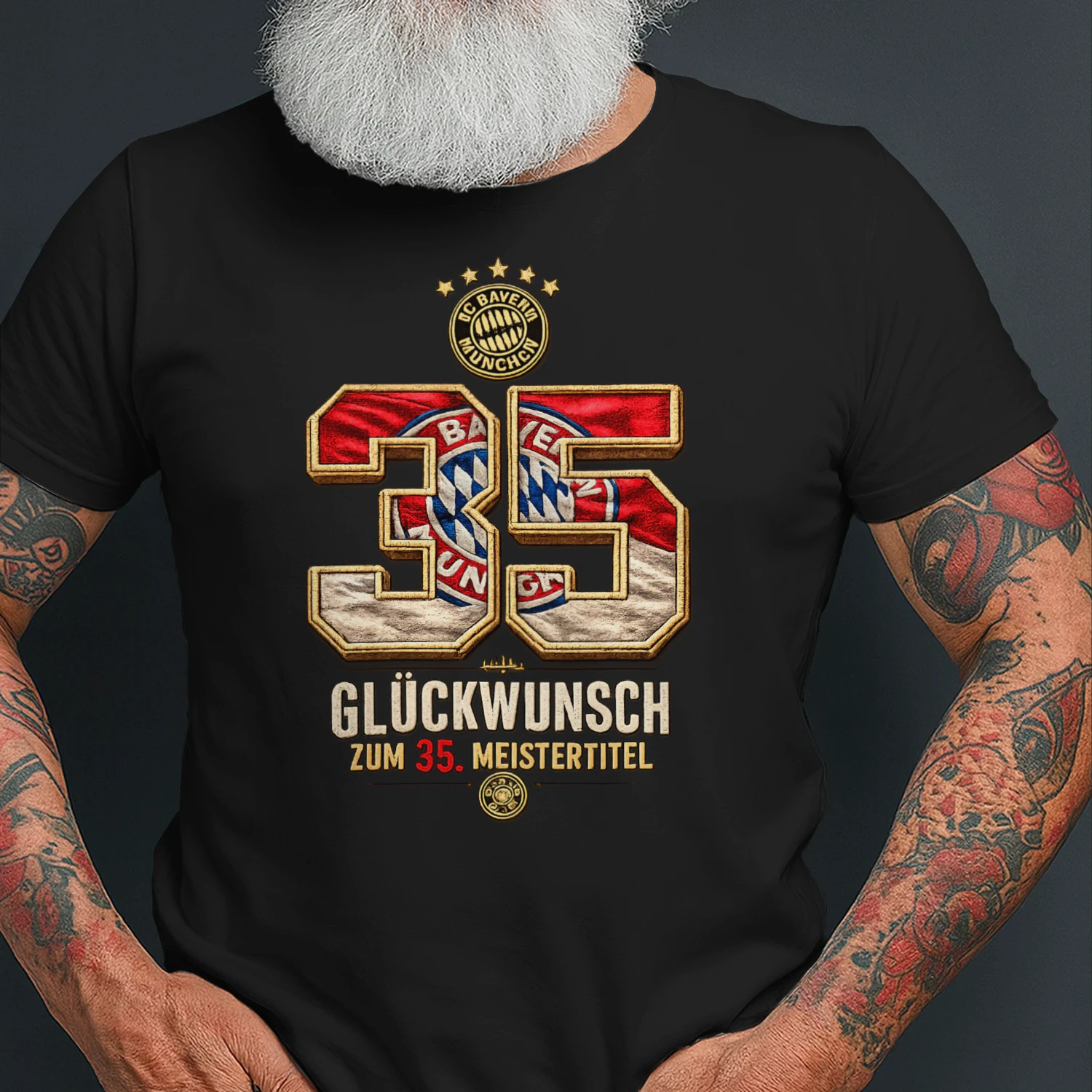 35 Titel. Eine Legende. Bayern München. Premium-Meisterschafts-T-Shirt mit exklusivem 35-Titel-Design für wahre Fans.