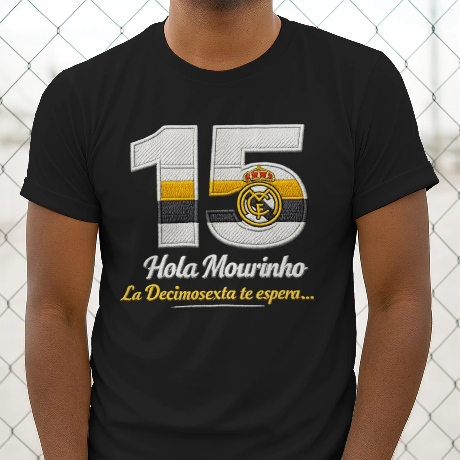 Camiseta inspirada en las 15 Champions League del club del siglo, el Real Madrid, y en la 16ª que espera al Special One, José Mourinho