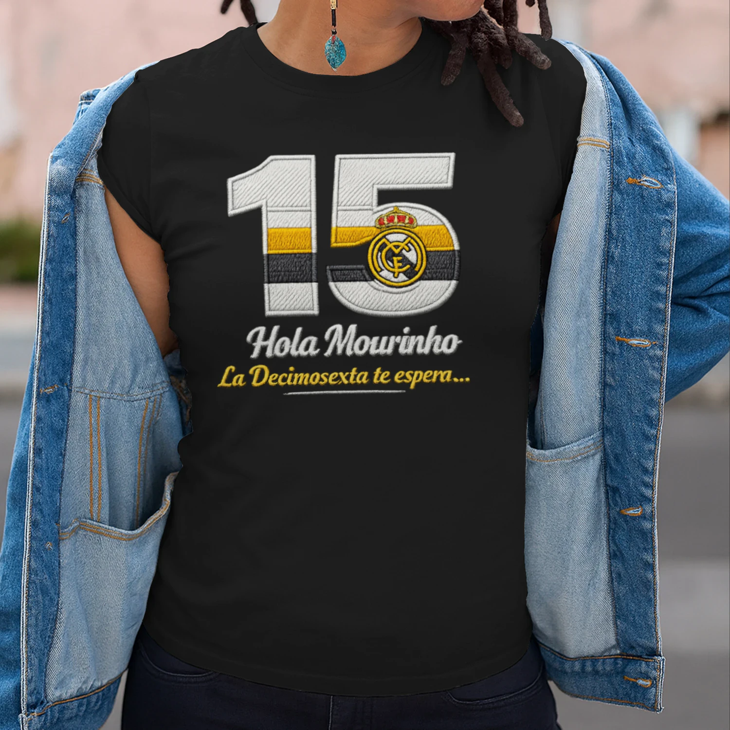 Camiseta inspirada en las 15 Champions League del club del siglo, el Real Madrid, y en la 16ª que espera al Special One, José Mourinho