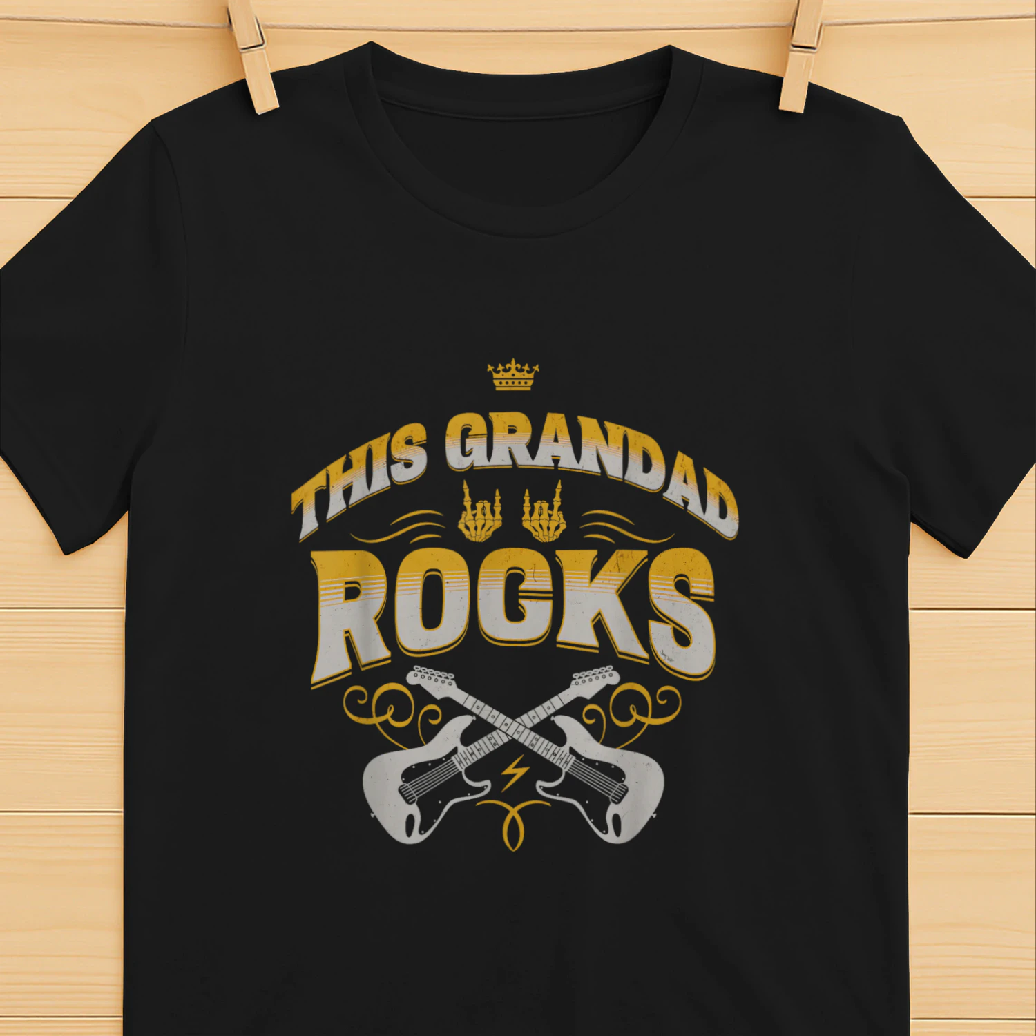 This Grandpa Rocks Cool Guitar Rocker Grandad Funny Family T-Shirt