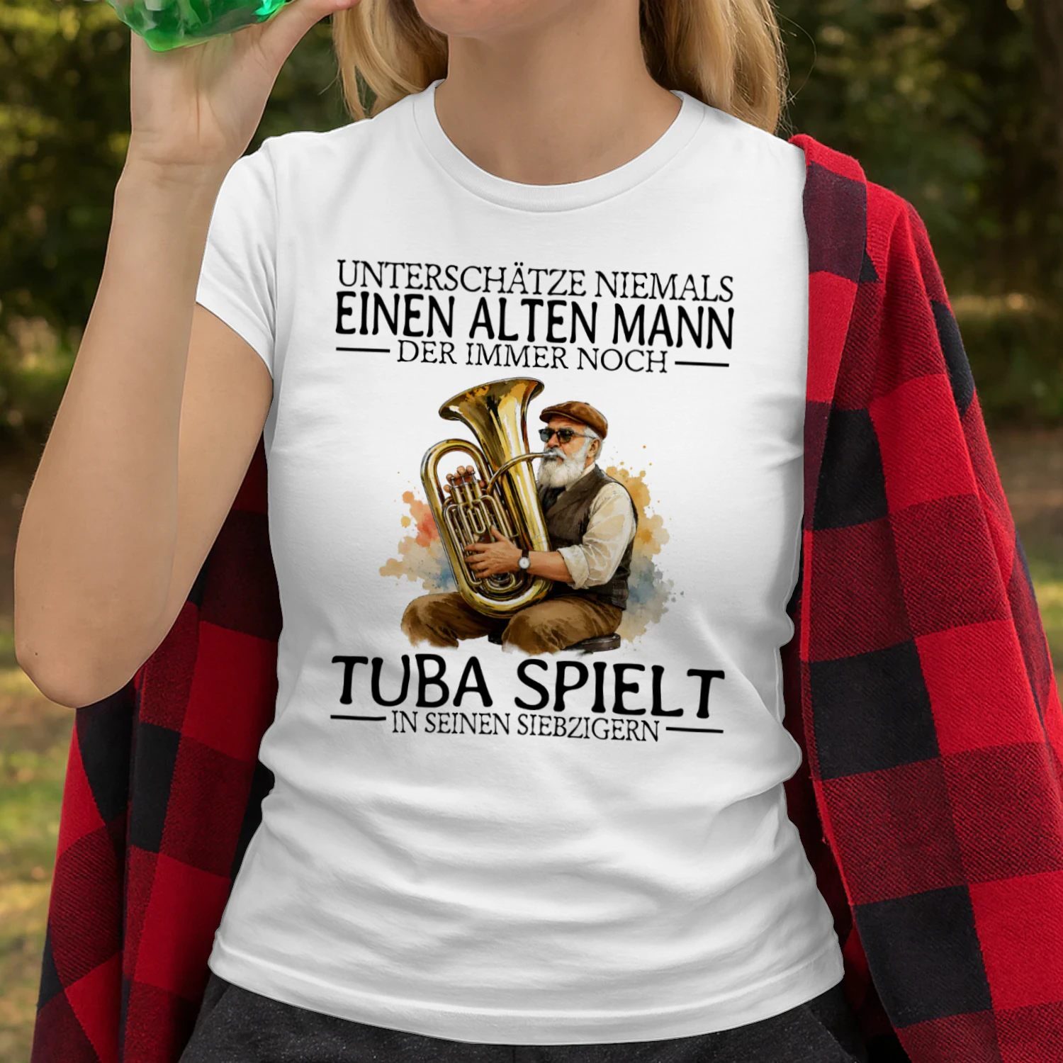 DE-Never underestimate an old man who still plays the tuba in his seventies