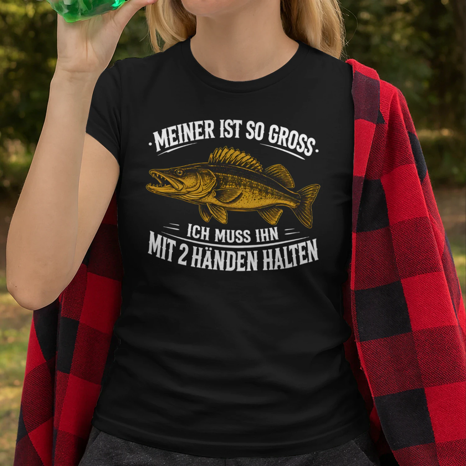 DE-MEINER IST SO GROSS. ICH MUSS IHN MIT 2 HÄNDEN HALTEN