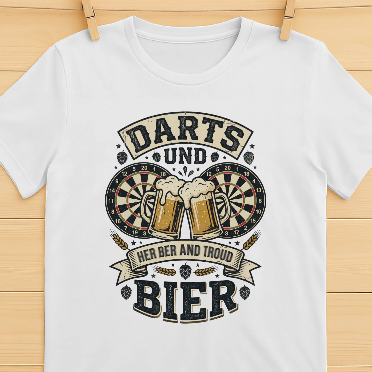 by:mira-mode Darts und Bier darum Bin ich Hier Lustiges Dartgeschenk T-Shirt