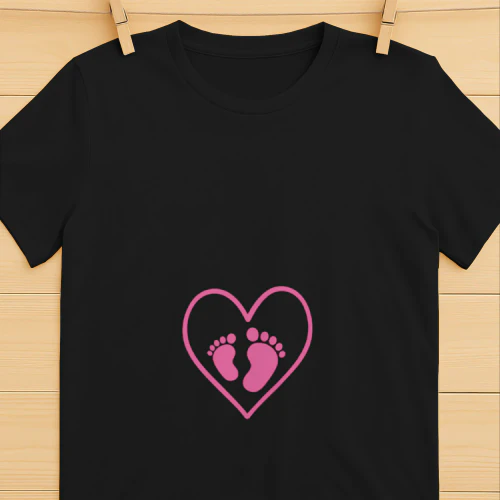 Cute Baby Footprints & Heart Maternity T-Shirt - Pregnancy Announcement Gift