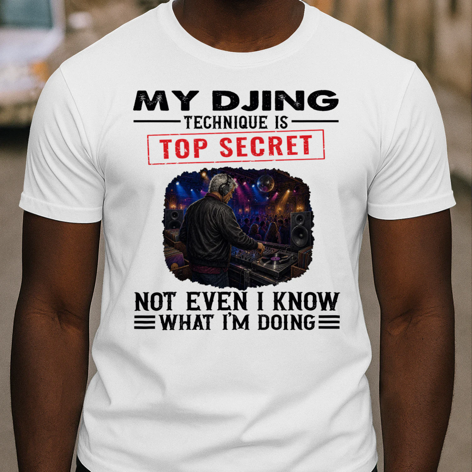 DJing-technique-white-en