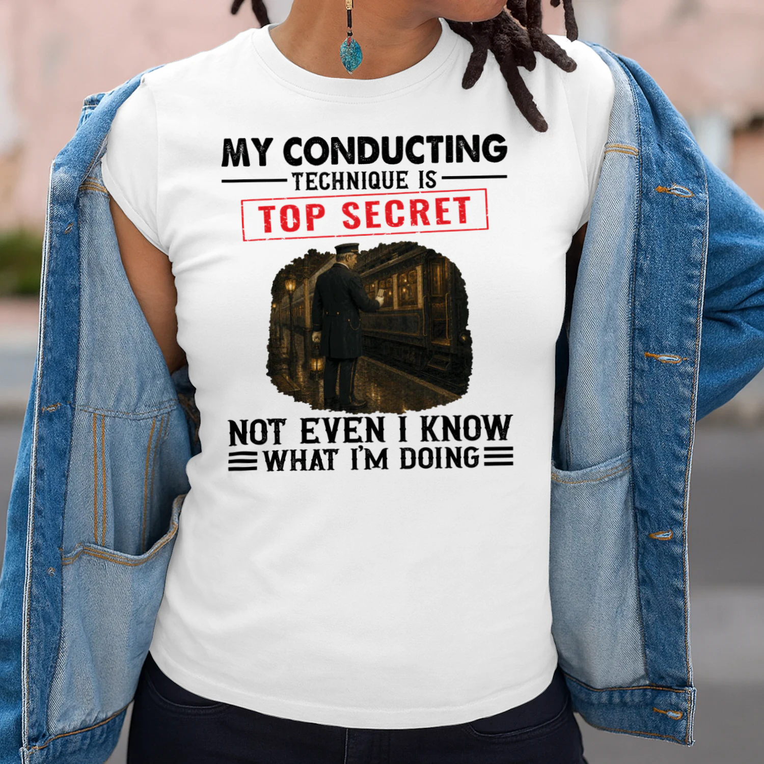 Conductor-technique-white-en