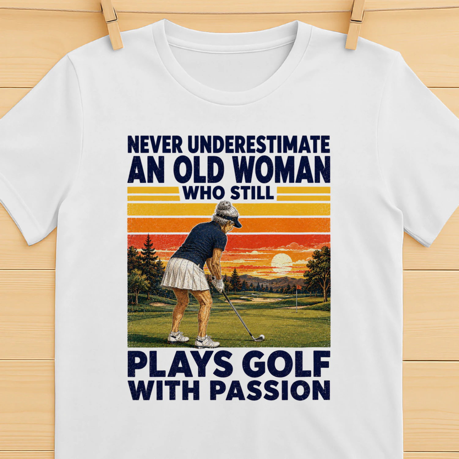TEU1077 Woman Plays Golf