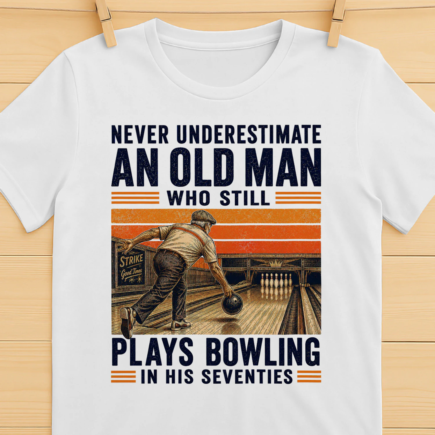 TEU0436 Plays Bowling