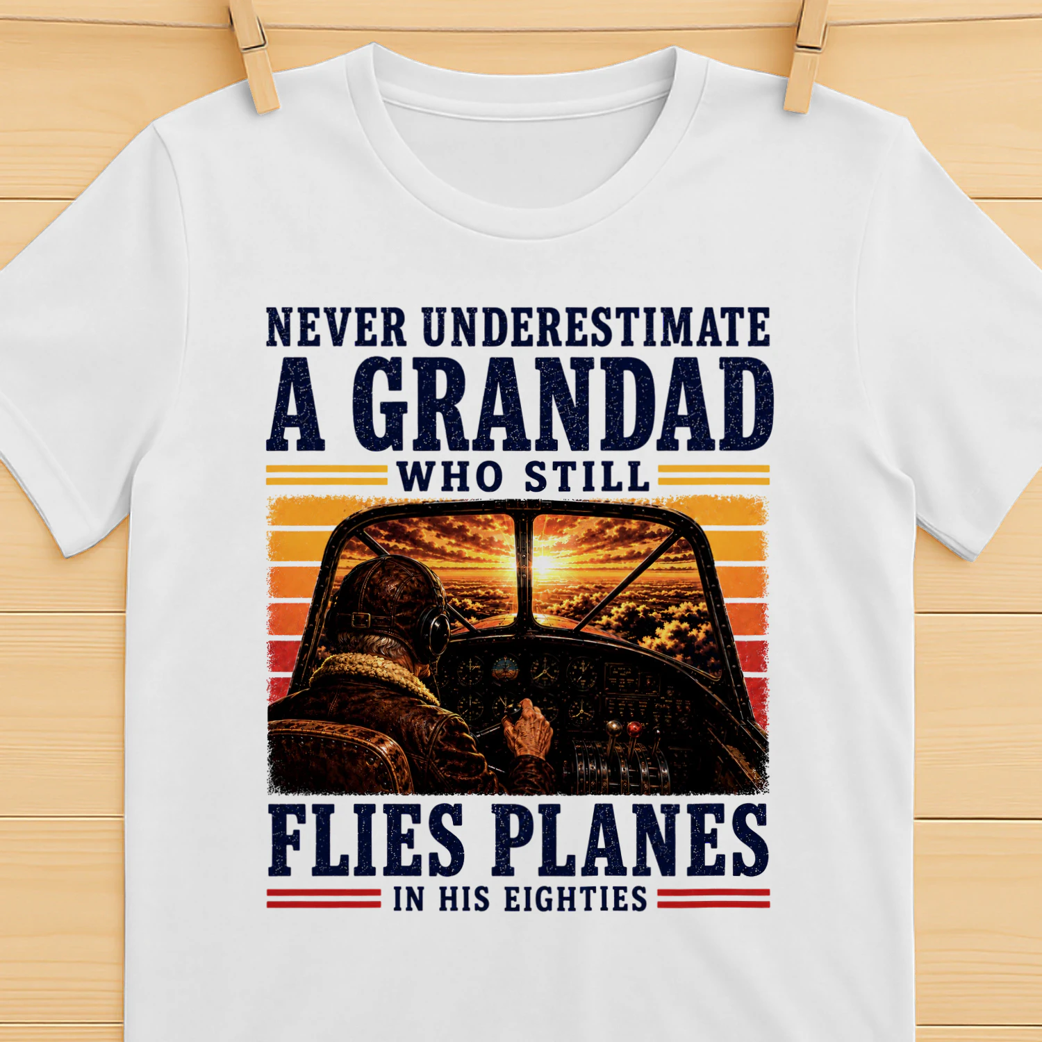 TEU0648 Flies Planes