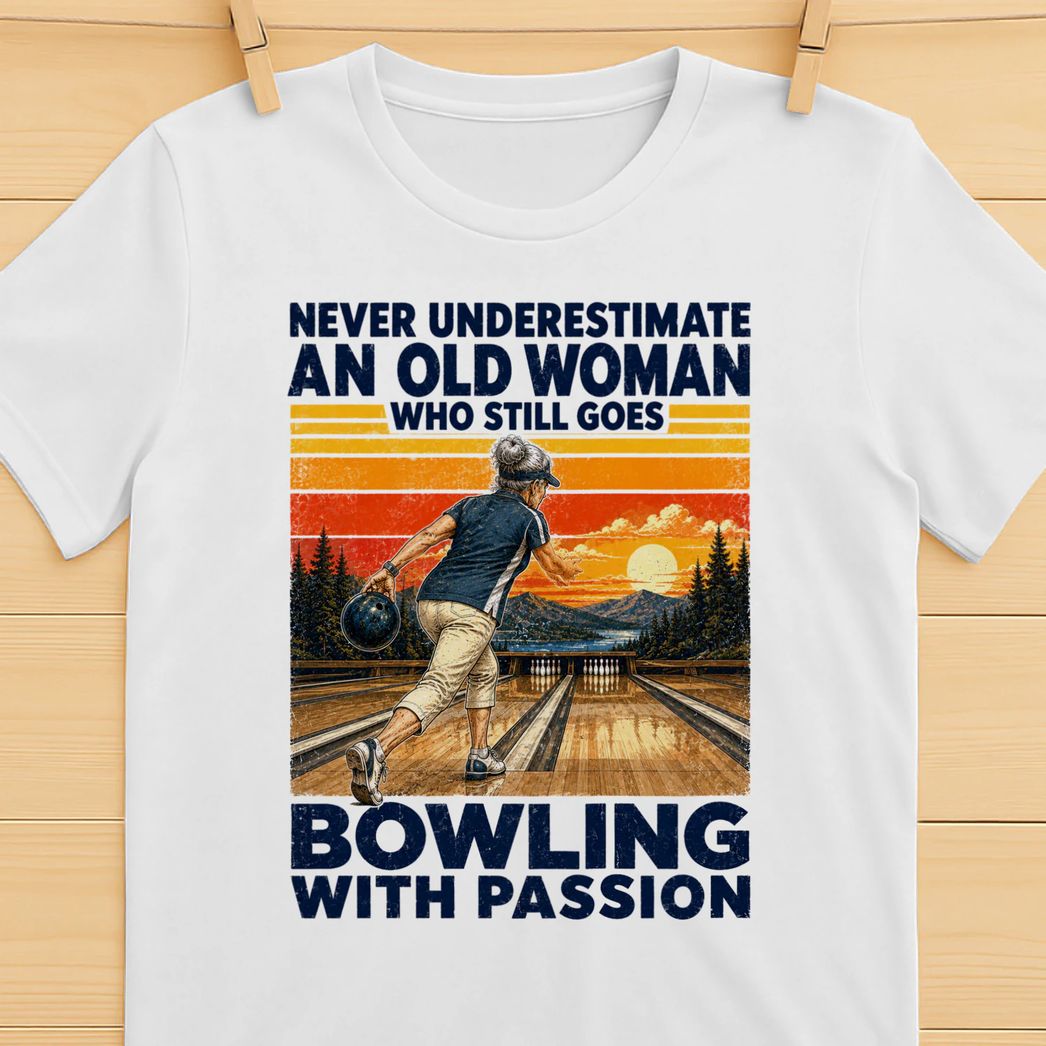 TEU1044 Woman Bowling