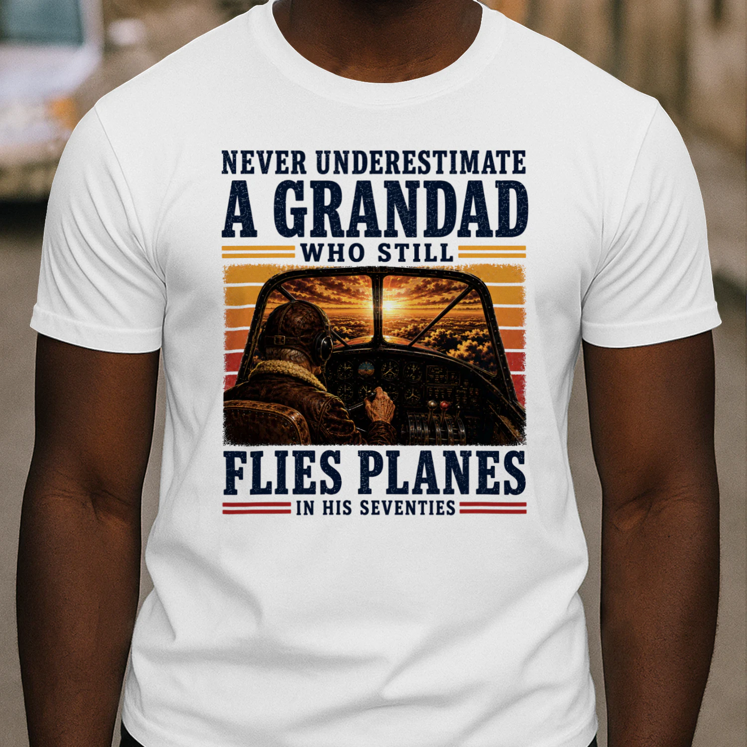 TEU0173 Flies Planes