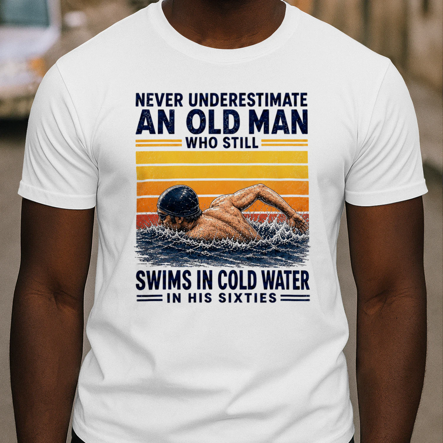 TEU0320 Swims In Cold Water