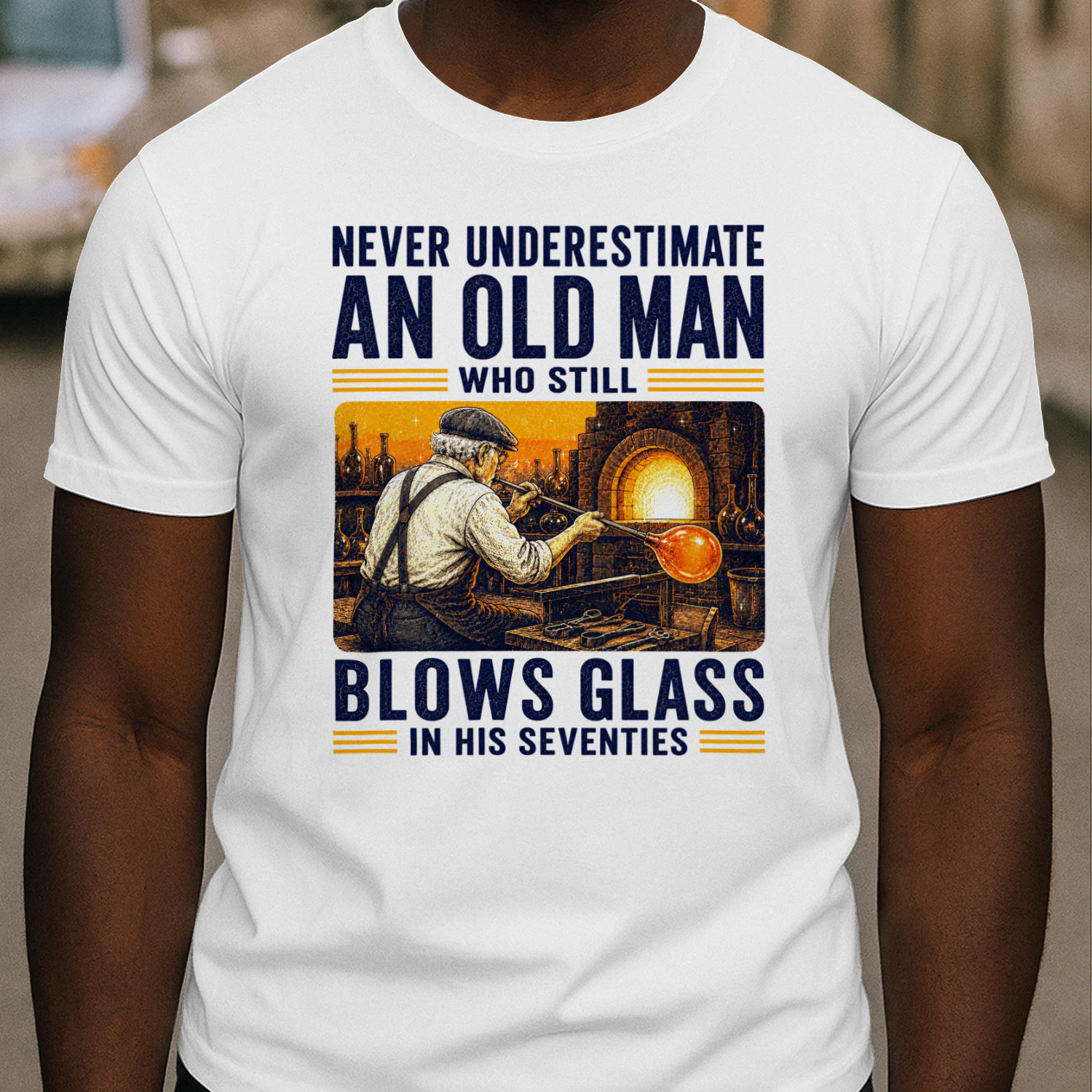 TEU0552 Blows Glass
