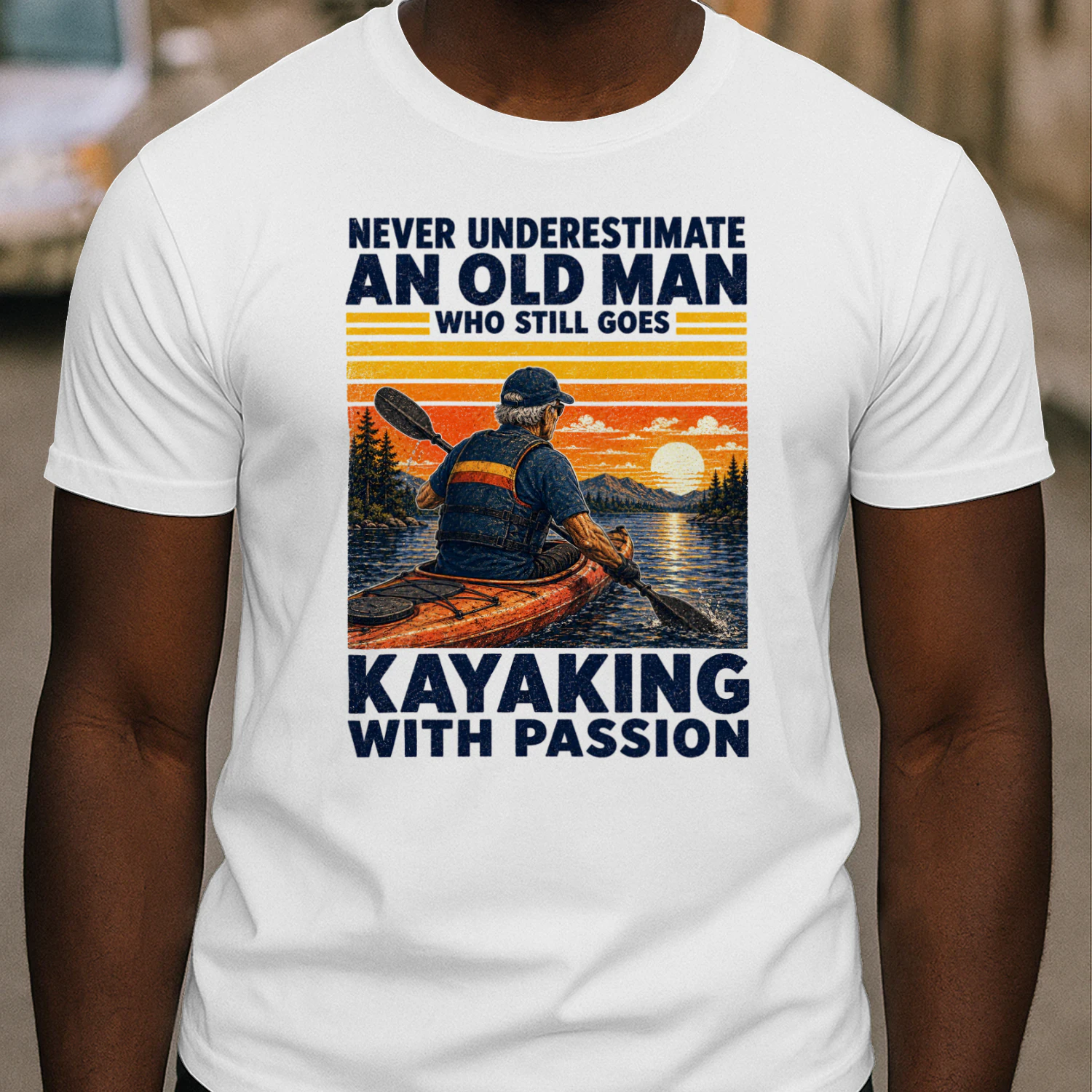 TEU1029 Man Kayaking