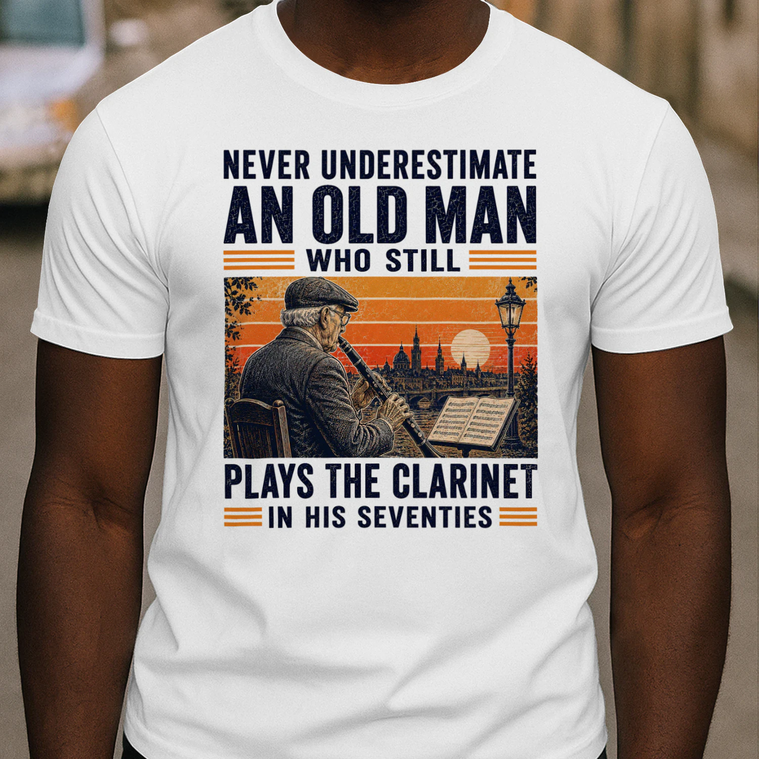TEU0437 Plays The Clarinet