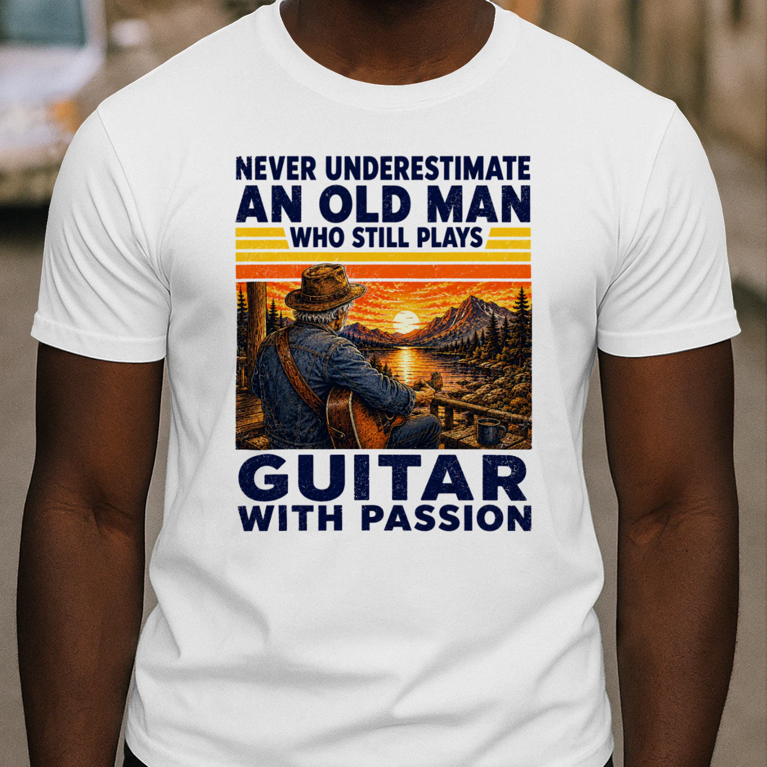TEU1139 Man Guitar