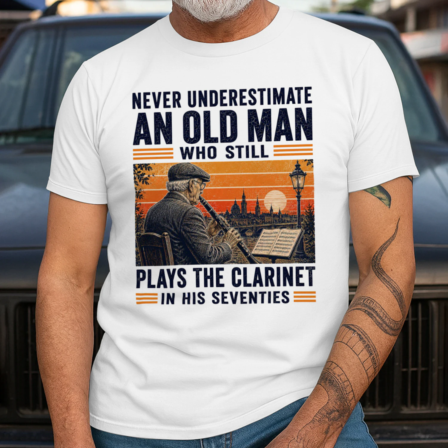 TEU0437 Plays The Clarinet