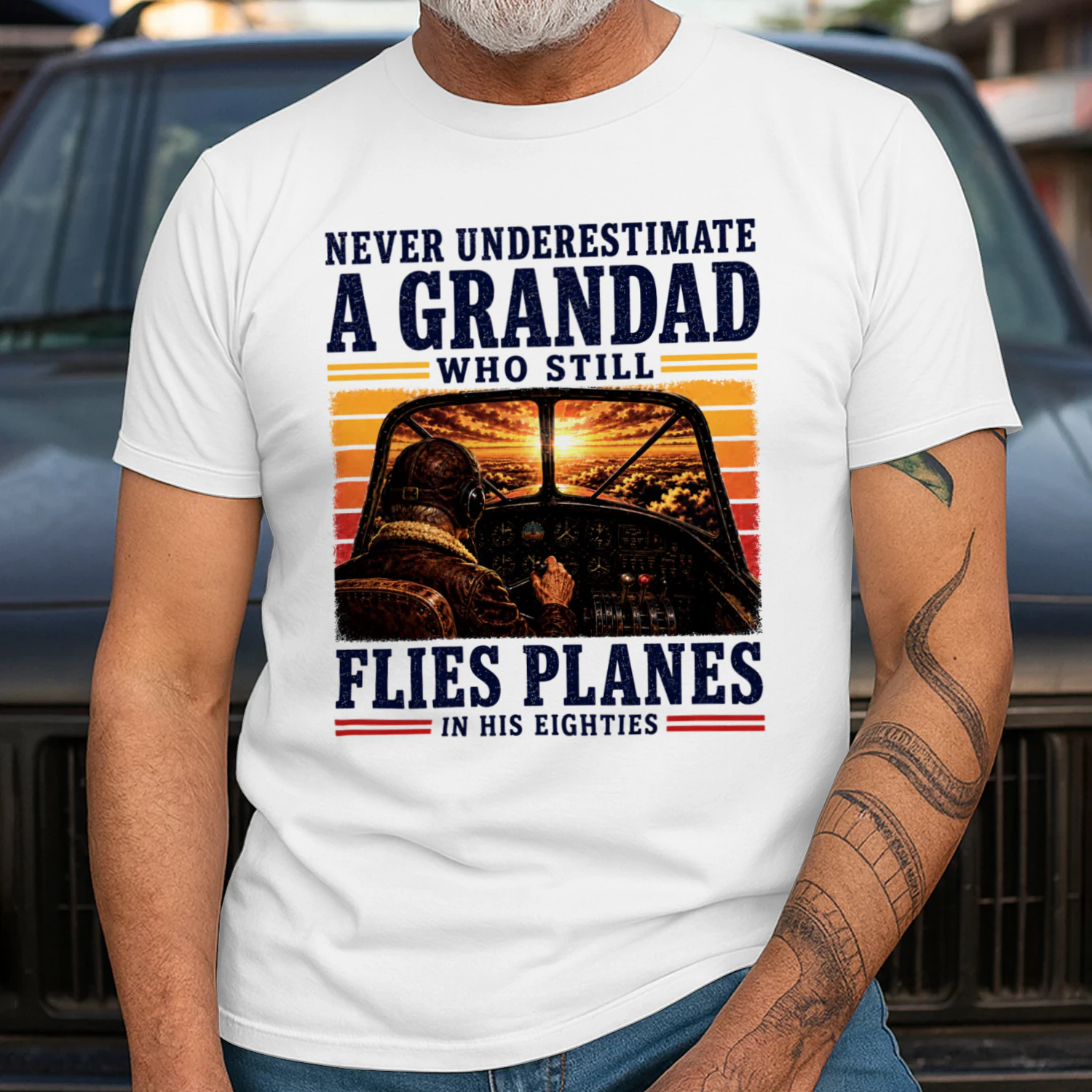 TEU0648 Flies Planes