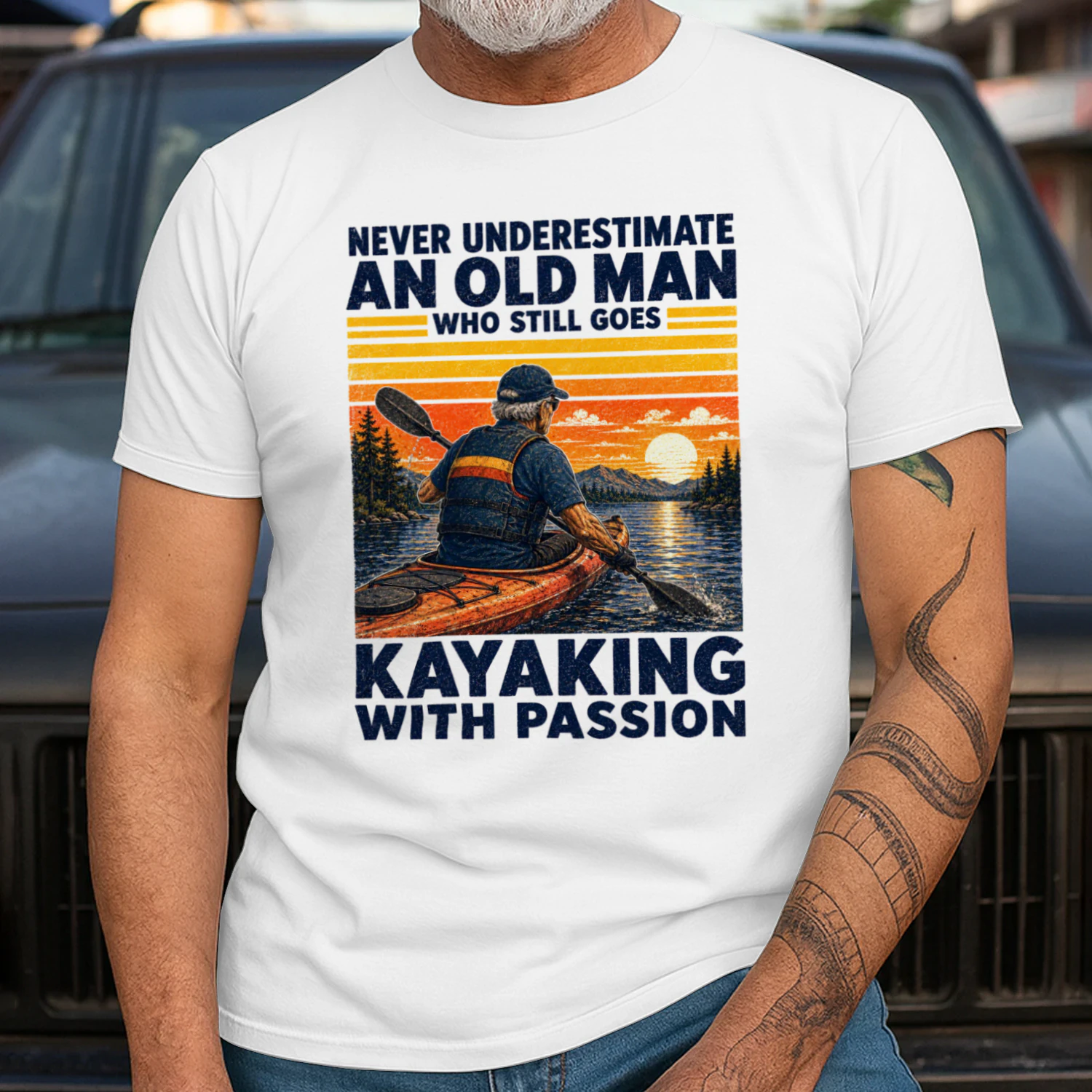 TEU1029 Man Kayaking