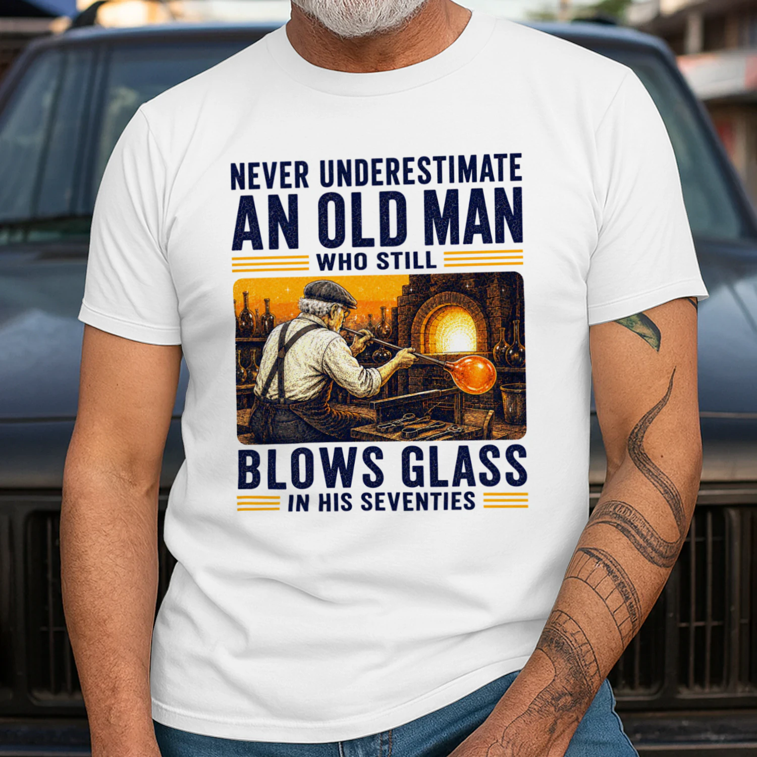 TEU0552 Blows Glass