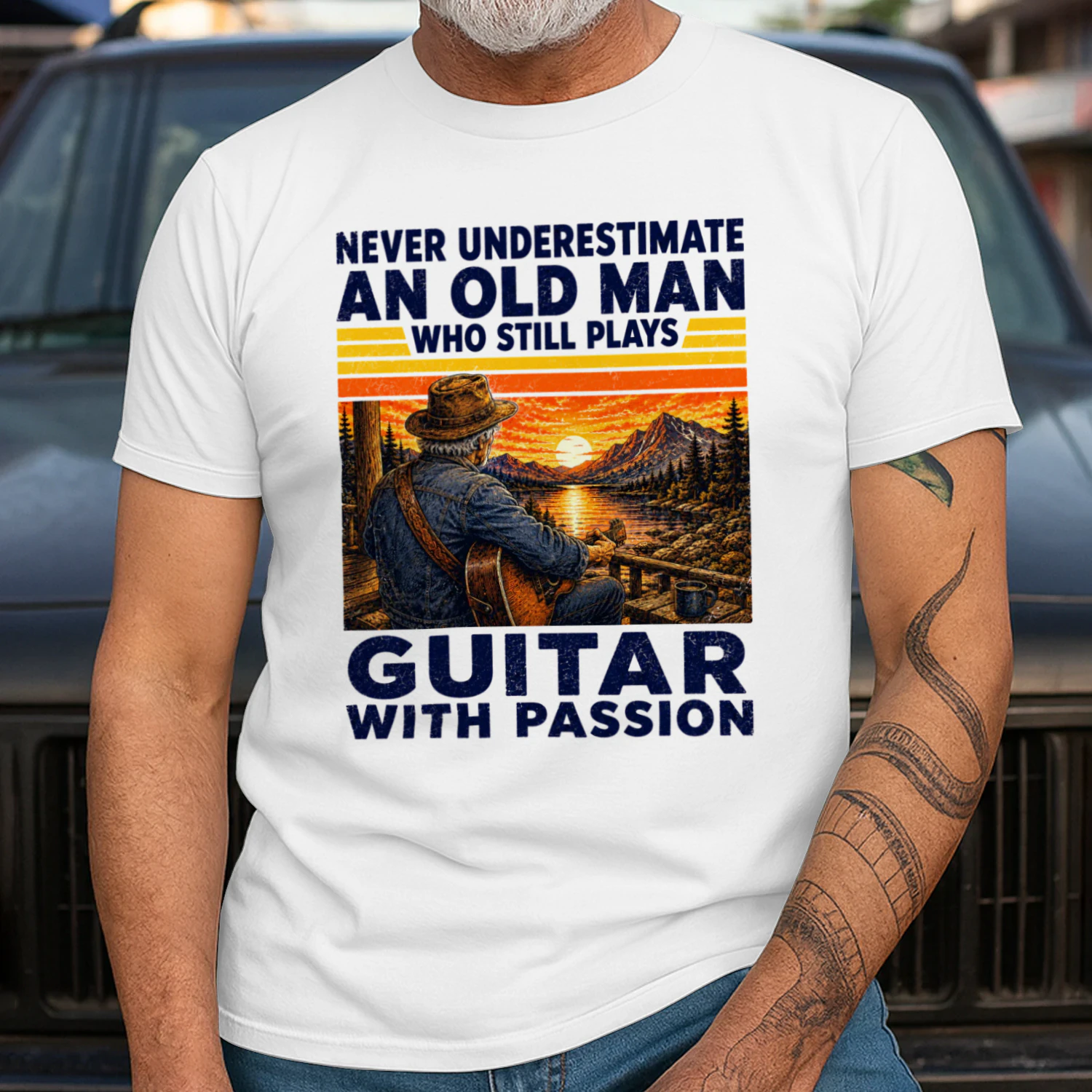 TEU1139 Man Guitar
