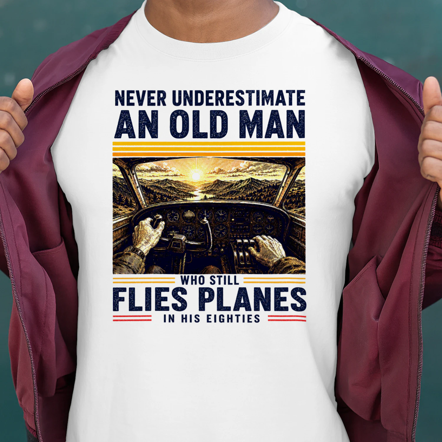 TEU0647 Flies Planes