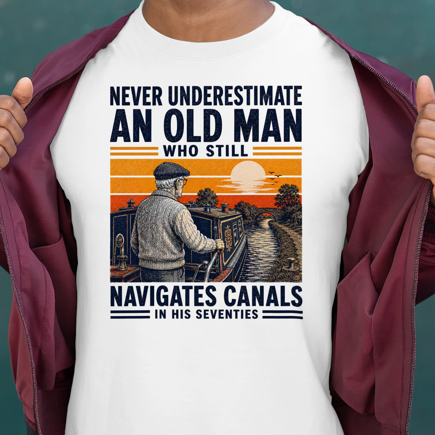 TEU0333 Navigates Canals