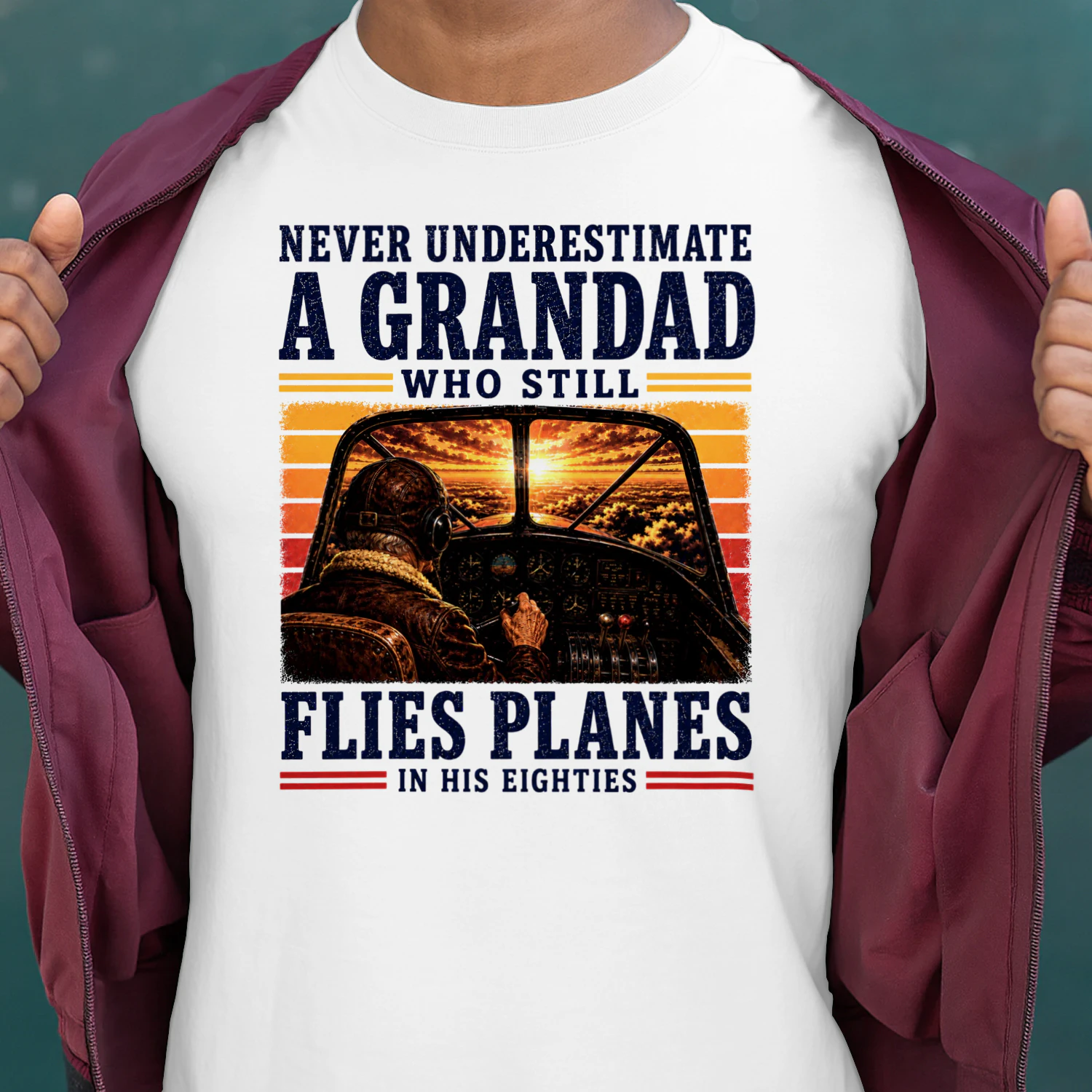 TEU0648 Flies Planes