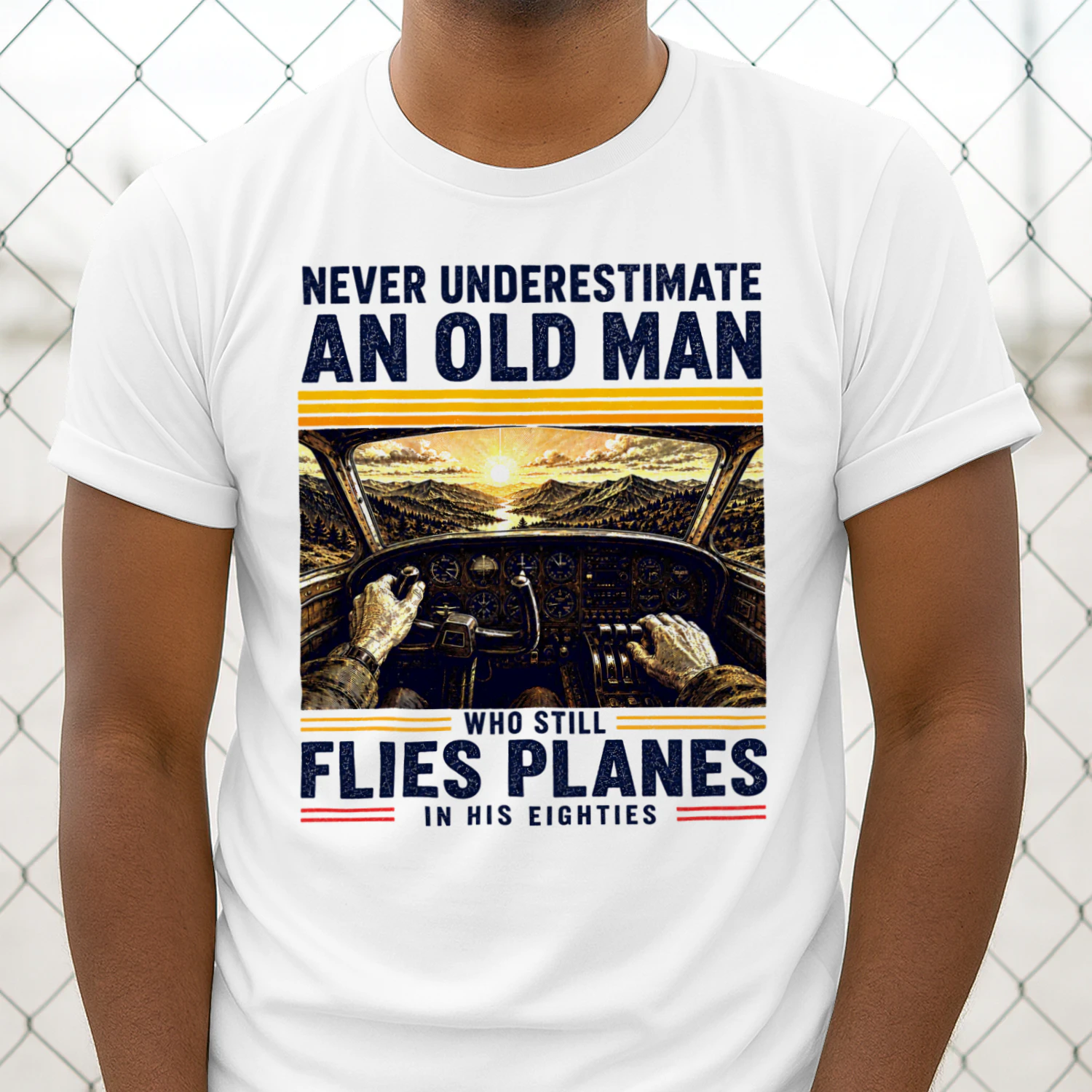 TEU0647 Flies Planes