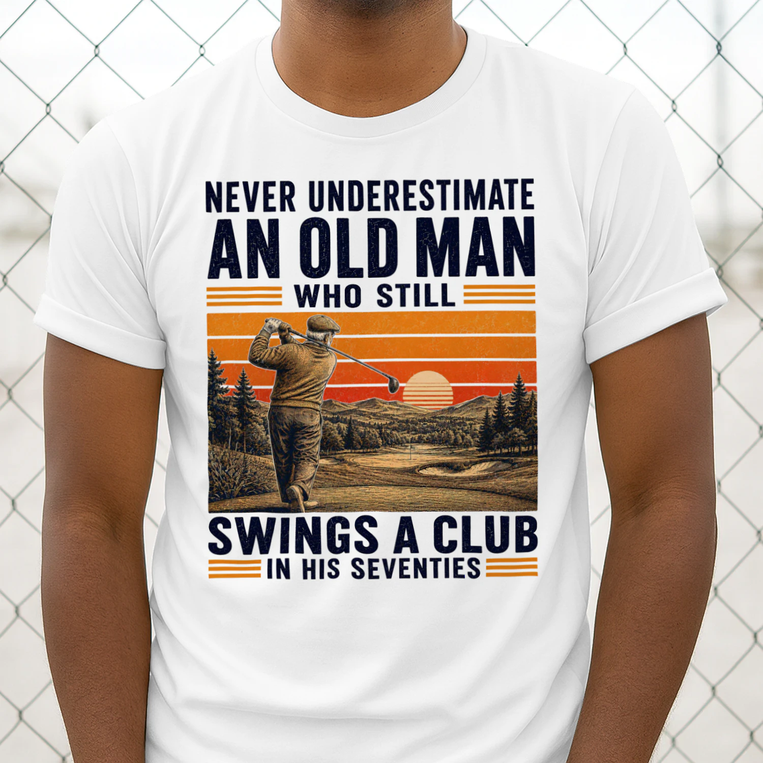 TEU0440 Swings A Club