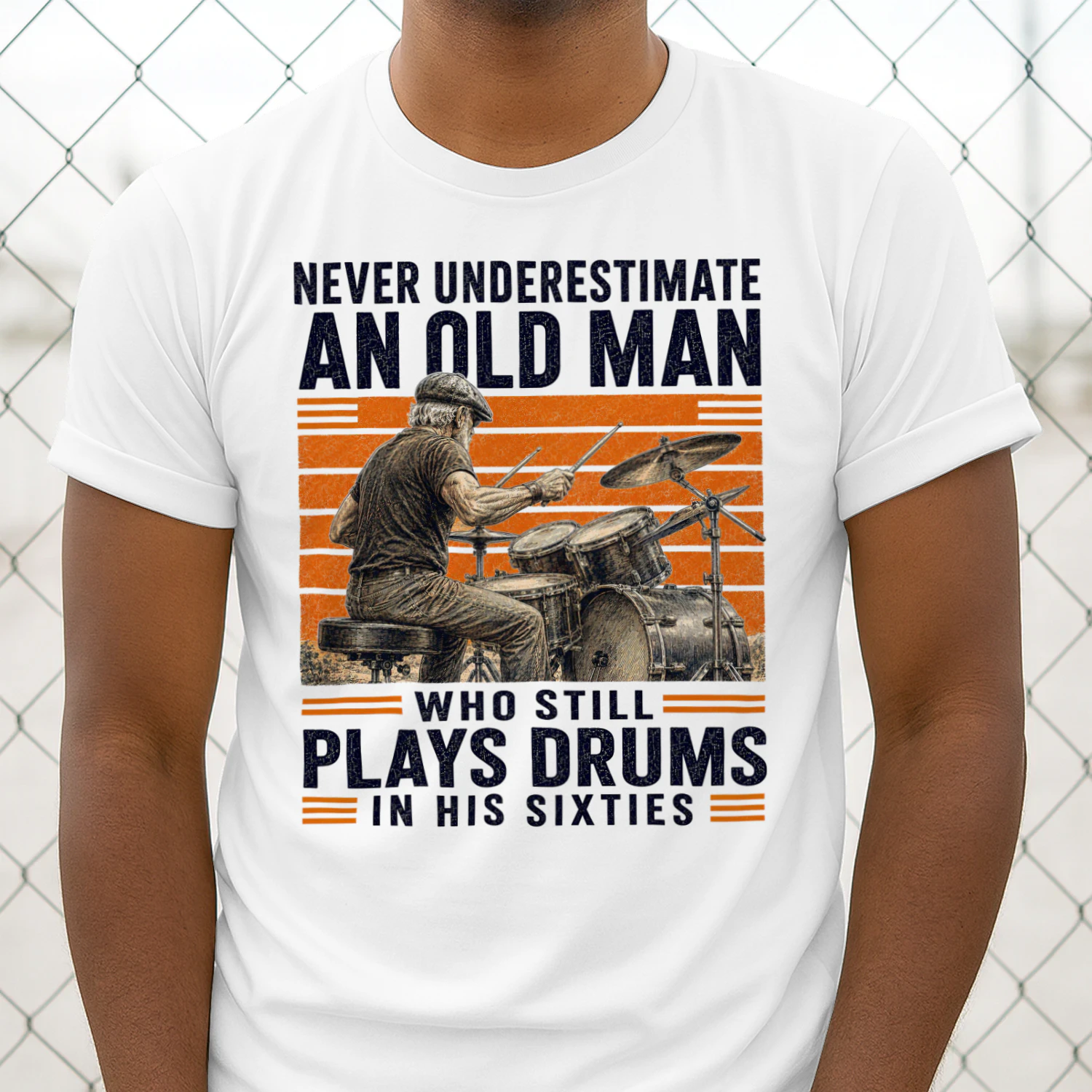 TEU0421 Plays Drums