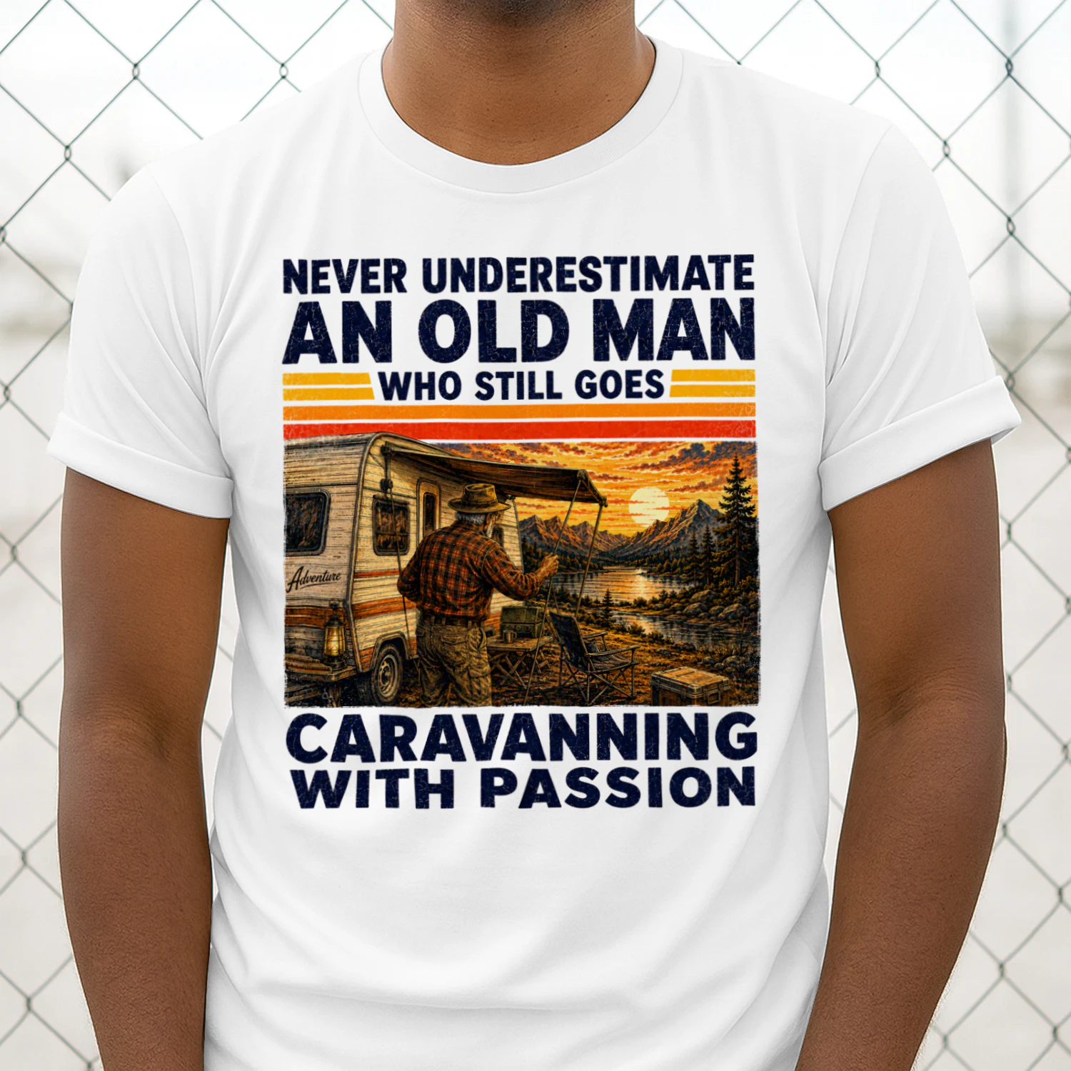 TEU1125 Man Caravanning