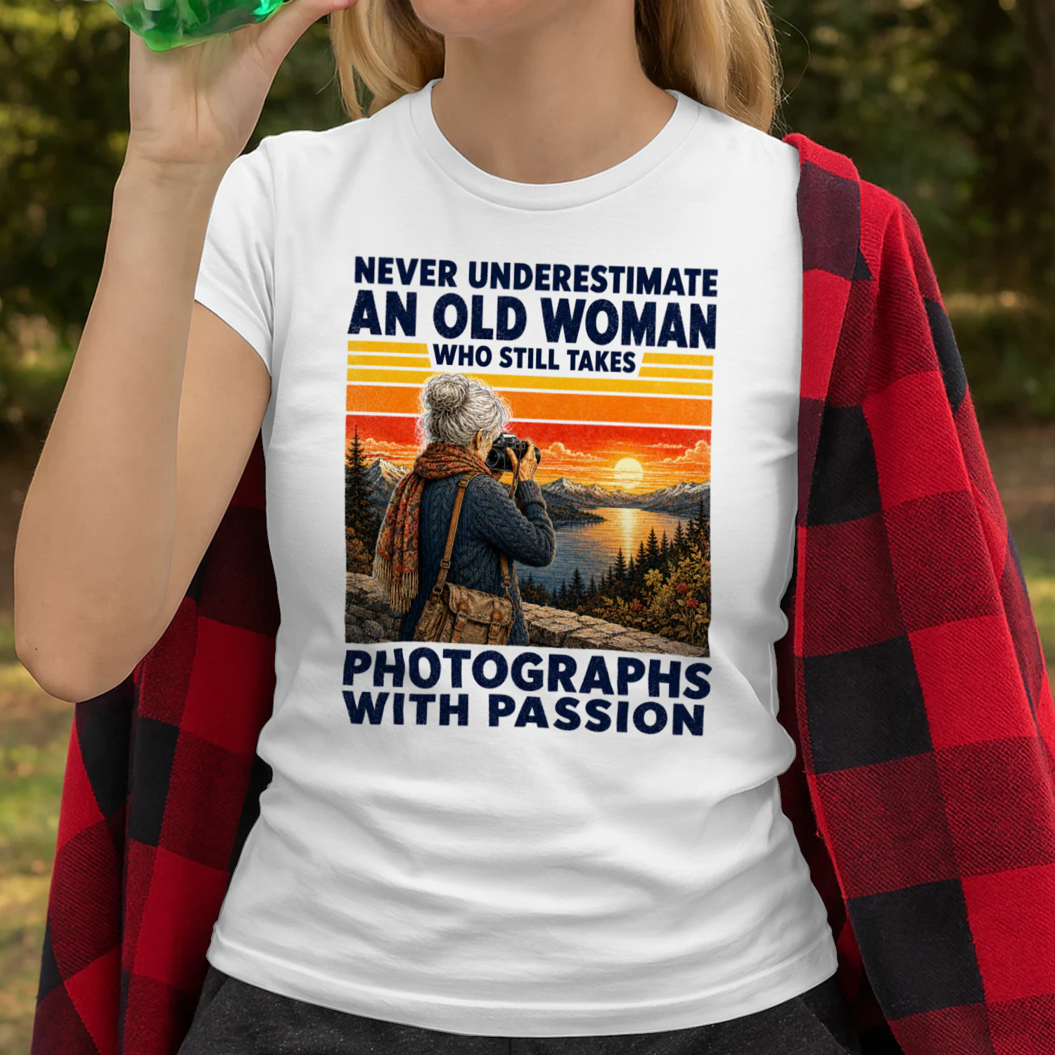 TEU1073 Woman Photographs