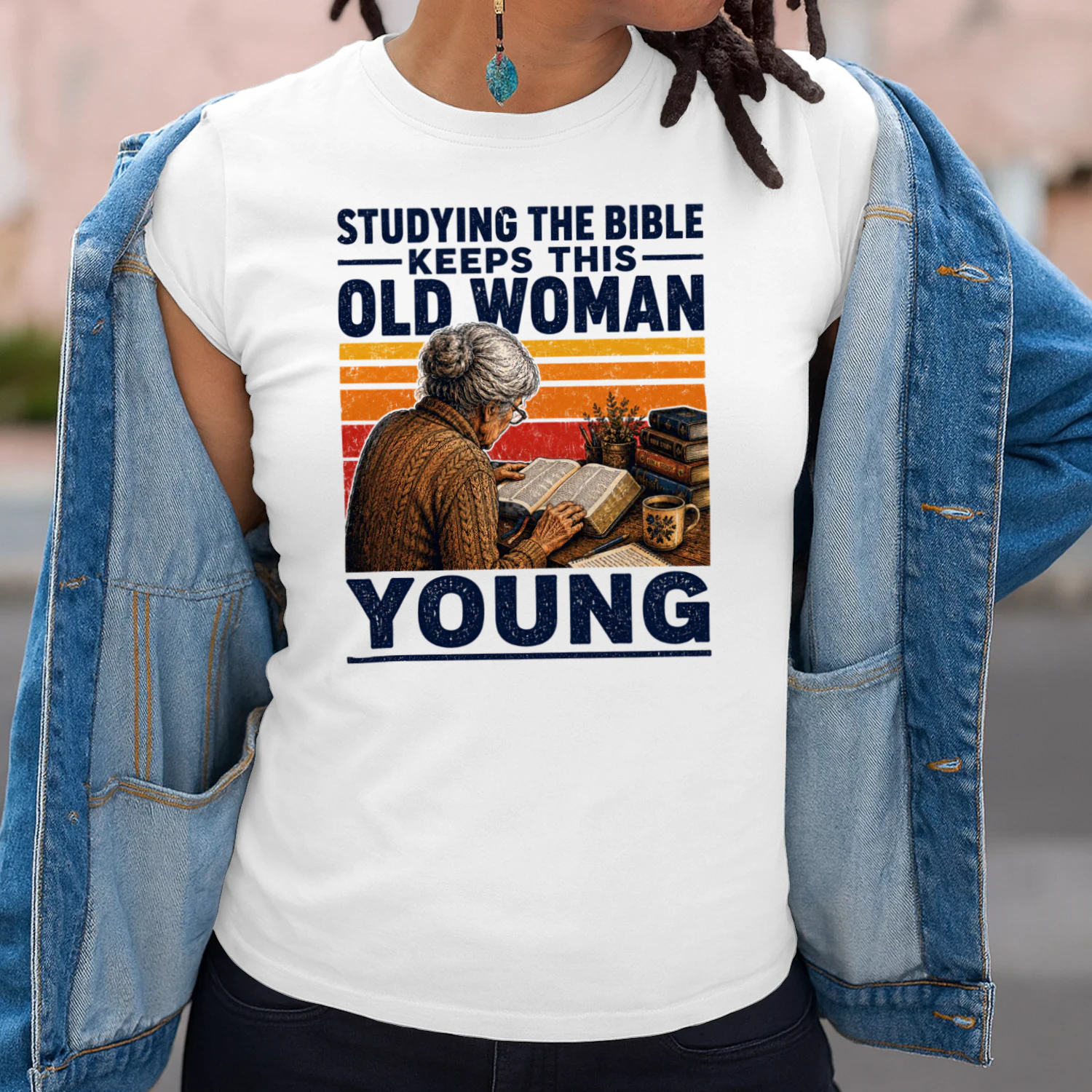 TEU0698 The Bible Old Woman Young
