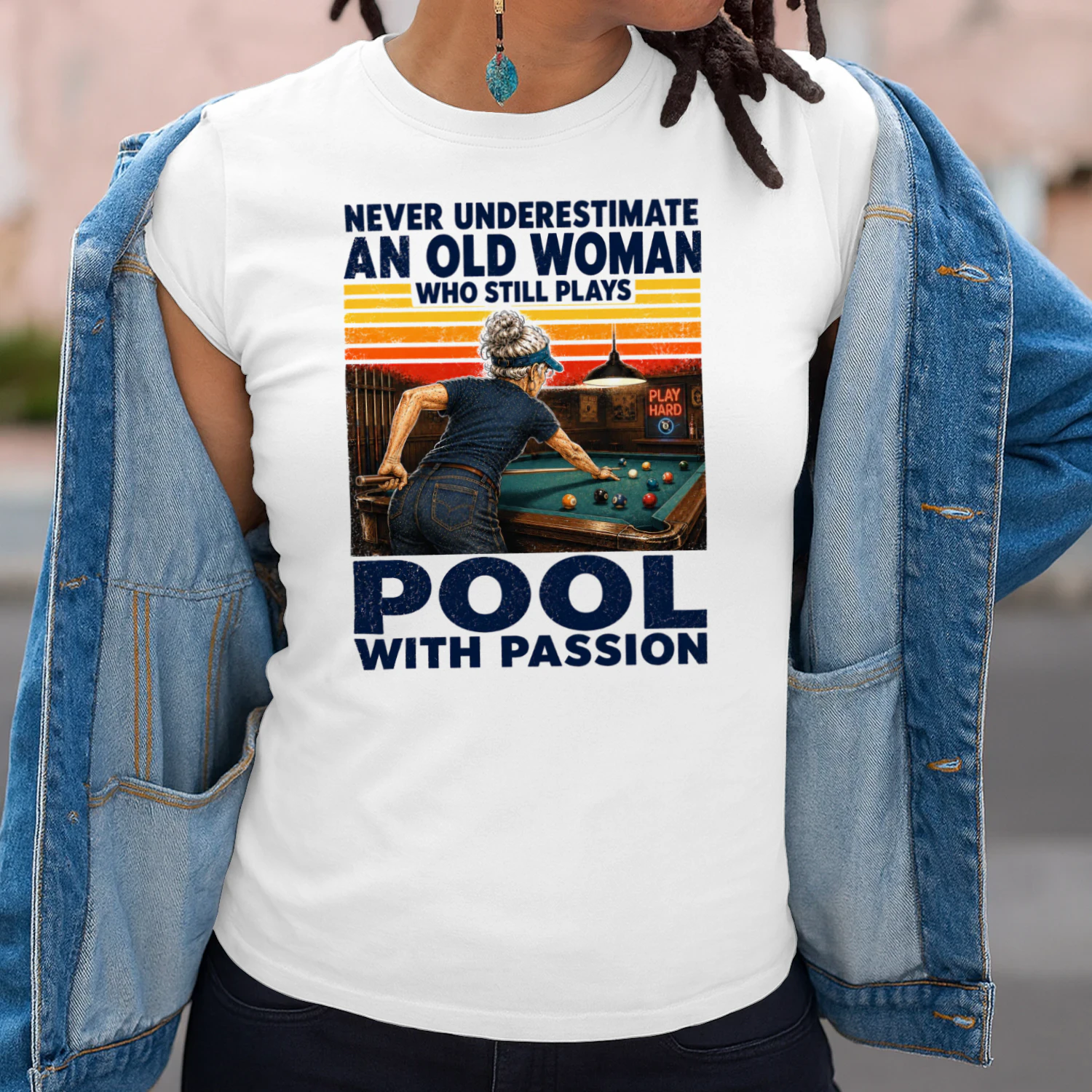 TEU1079 Woman Pool