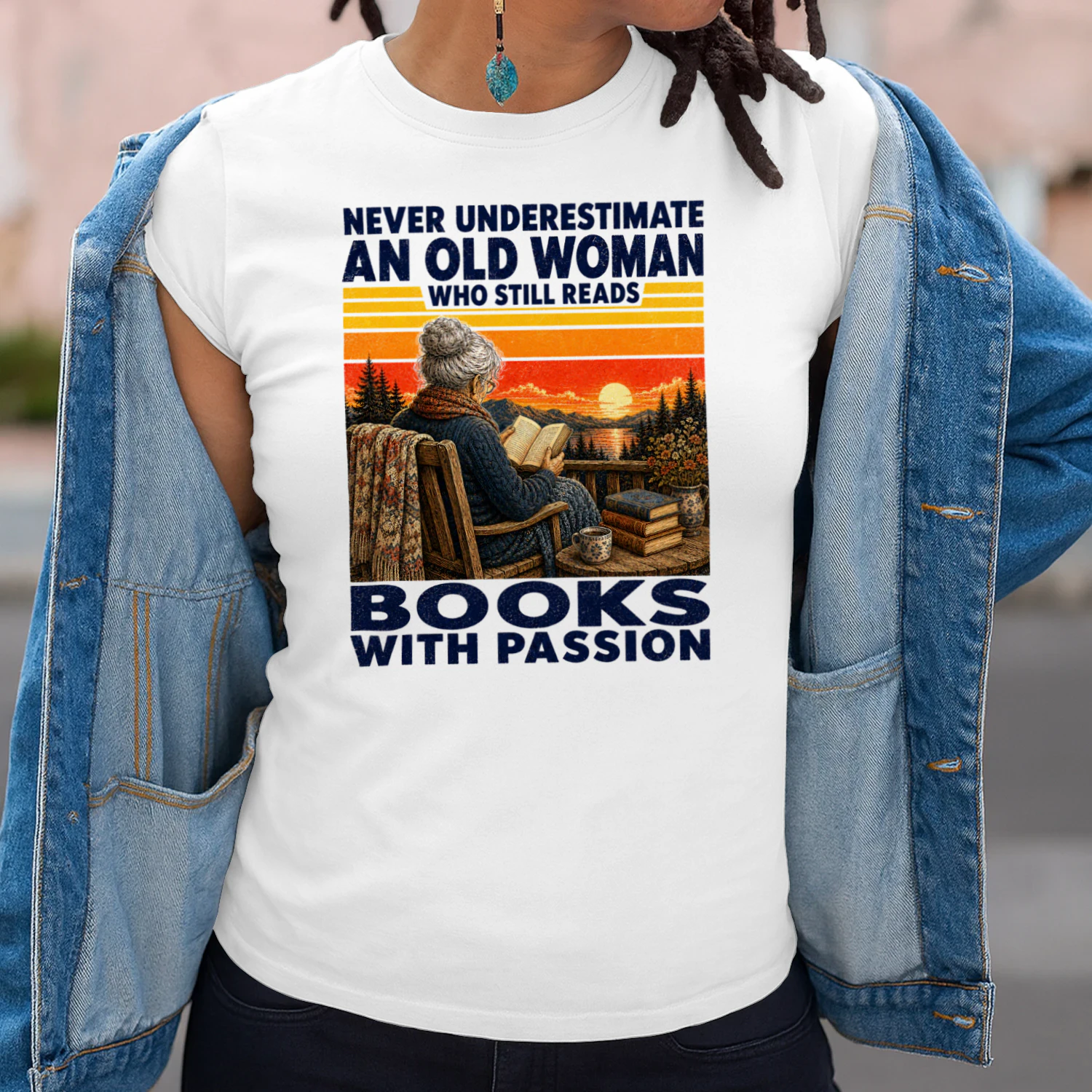 TEU1043 Woman Books