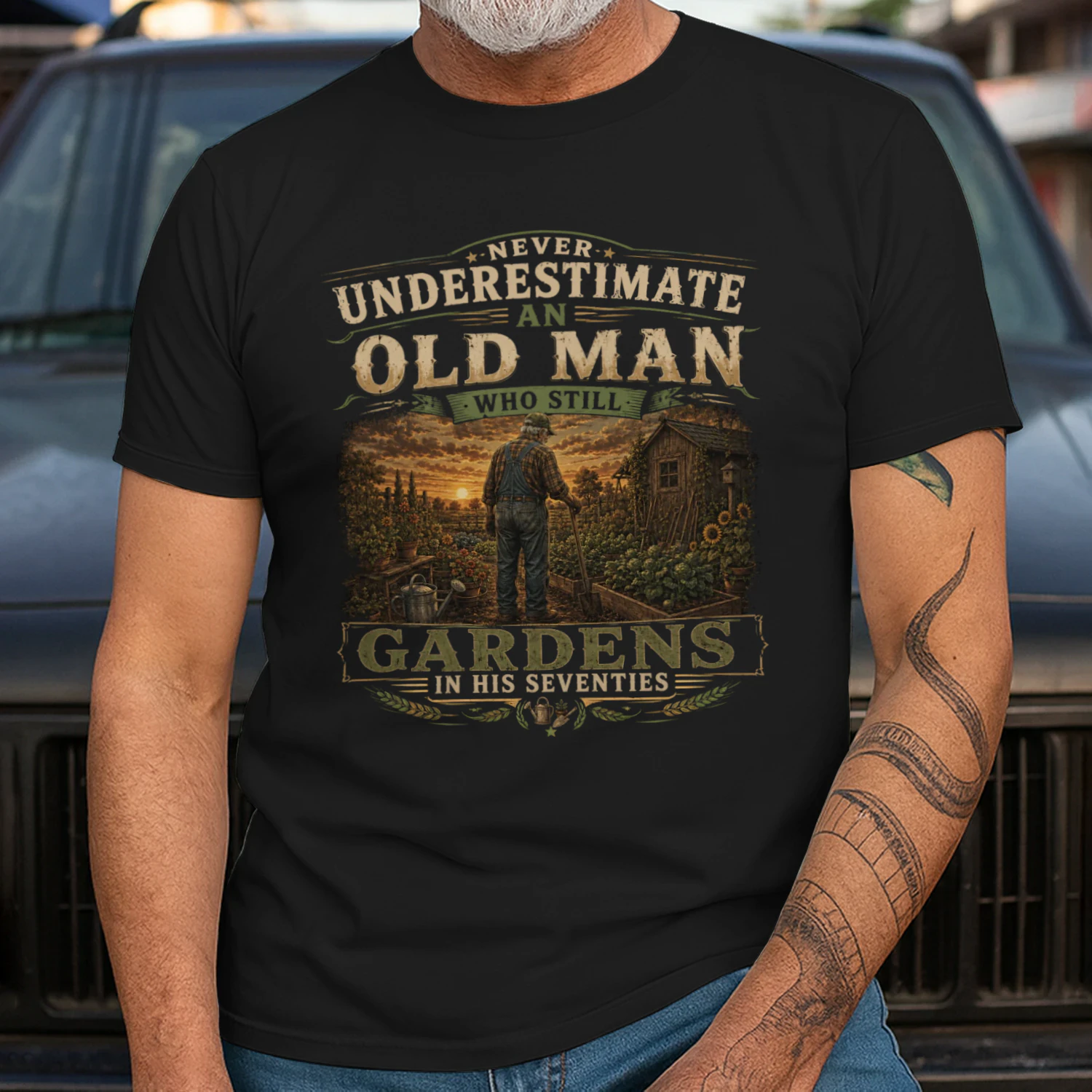 Never Underestimate An Old Man Who Gardens T-Shirt