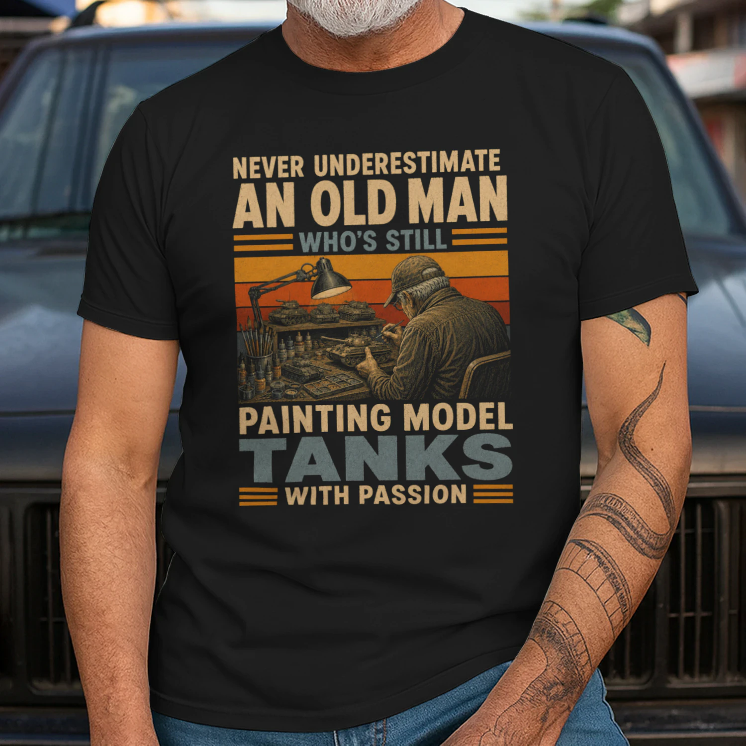 TEU0310 Painting Model Tanks