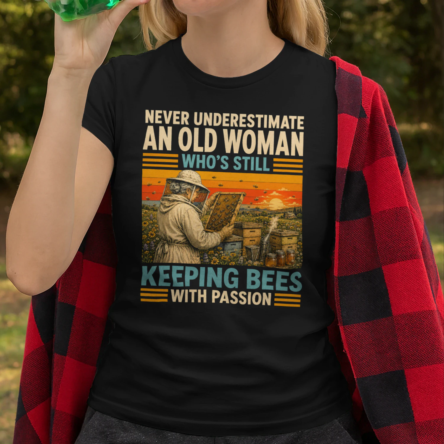 TEU0397 Woman Keeping Bees