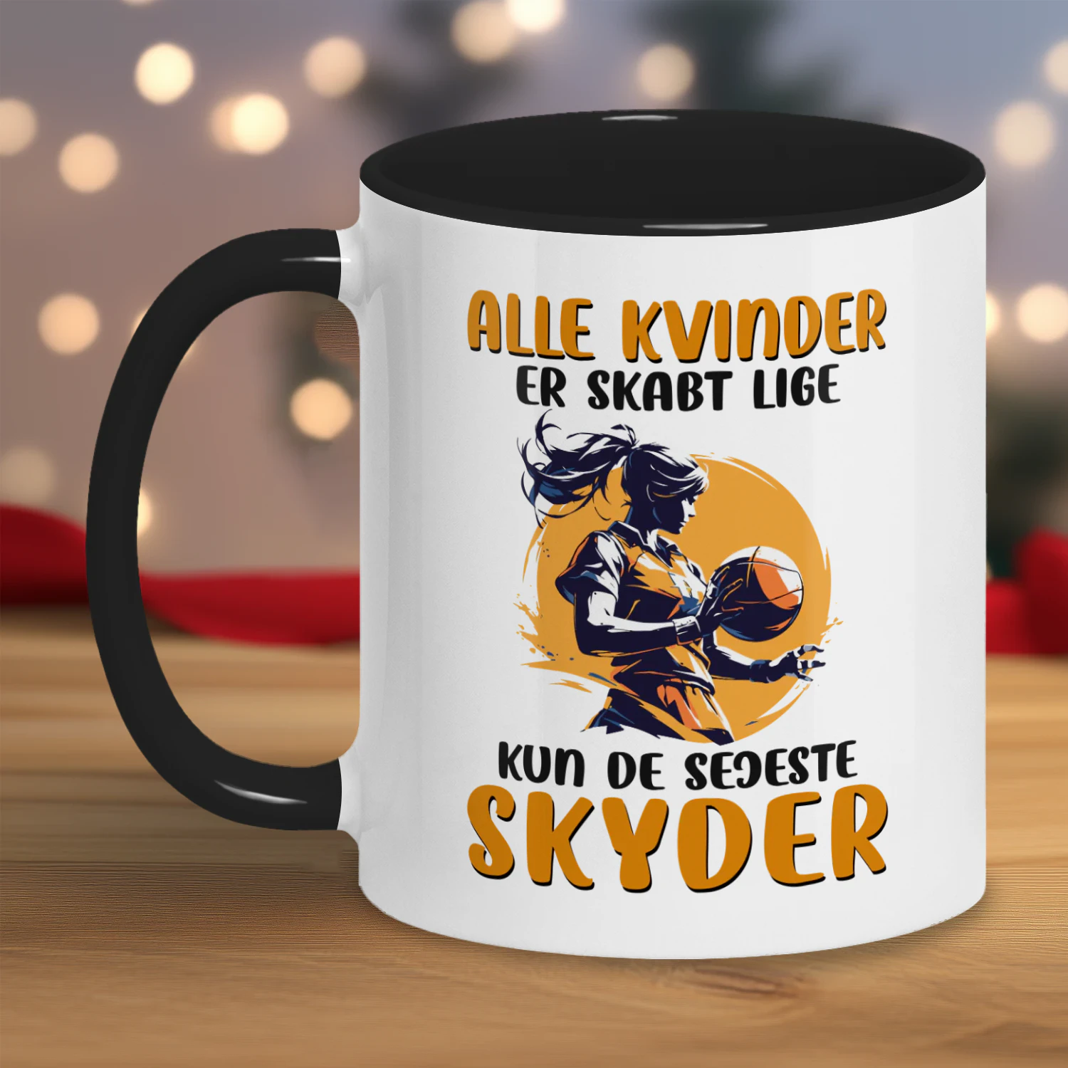 DK - Alle Kvinder Er Skabt Lige, Kun De Sejeste Skyder