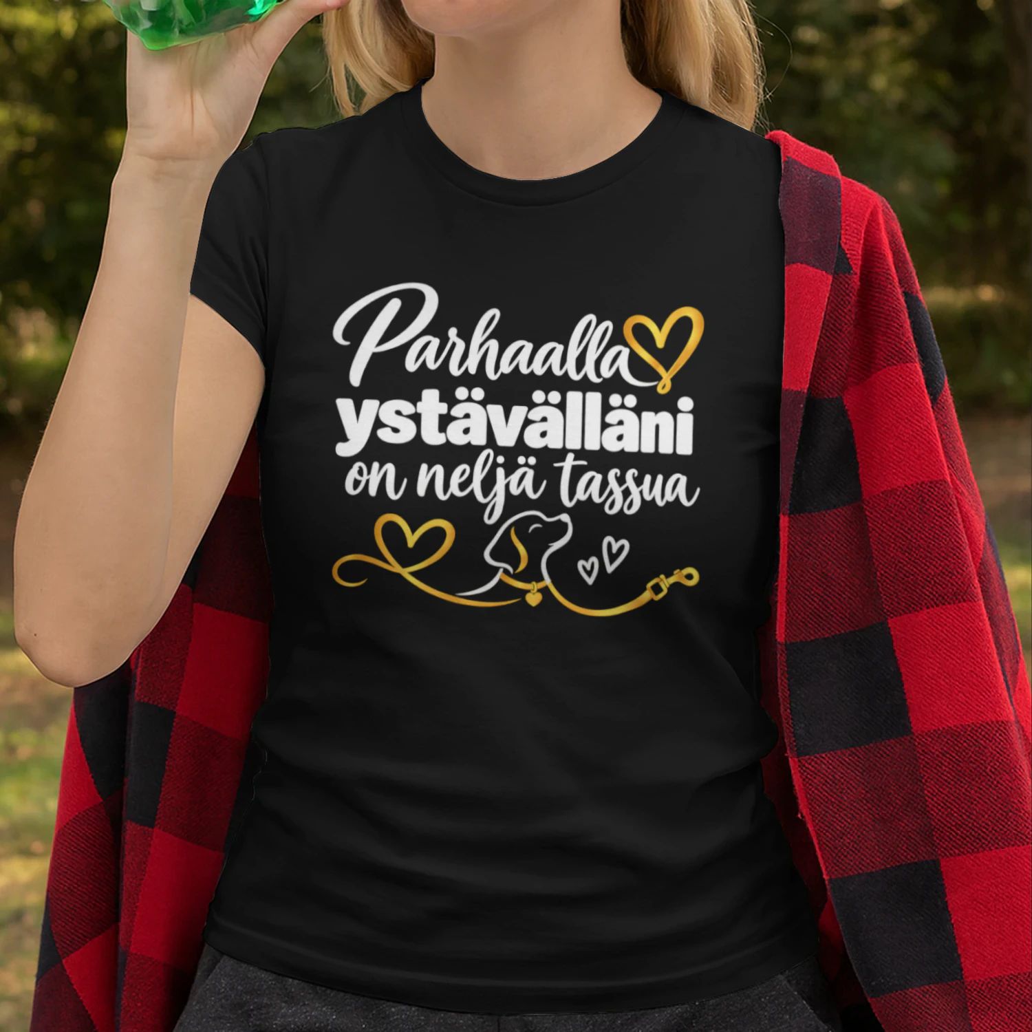 T-paita koiranystävälle – Parhaalla ystävälläni on neljä tassua 🐾❤️