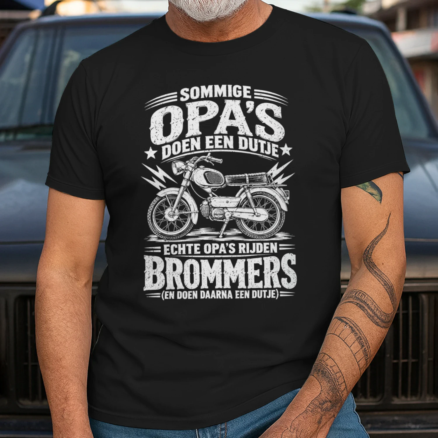 Sommige Opa's Doen Een Dutje – Echte Opa's Rijden Brommers T-Shirt