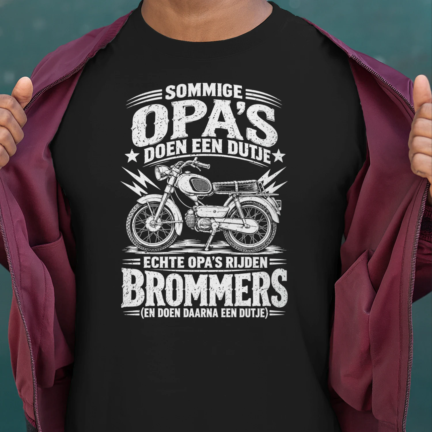 Sommige Opa's Doen Een Dutje – Echte Opa's Rijden Brommers T-Shirt