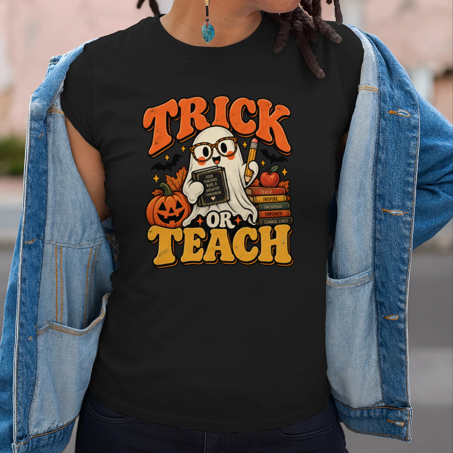 Trick or Teach Halloween Teacher T-Shirt – Funny Ghost Teacher Shirt