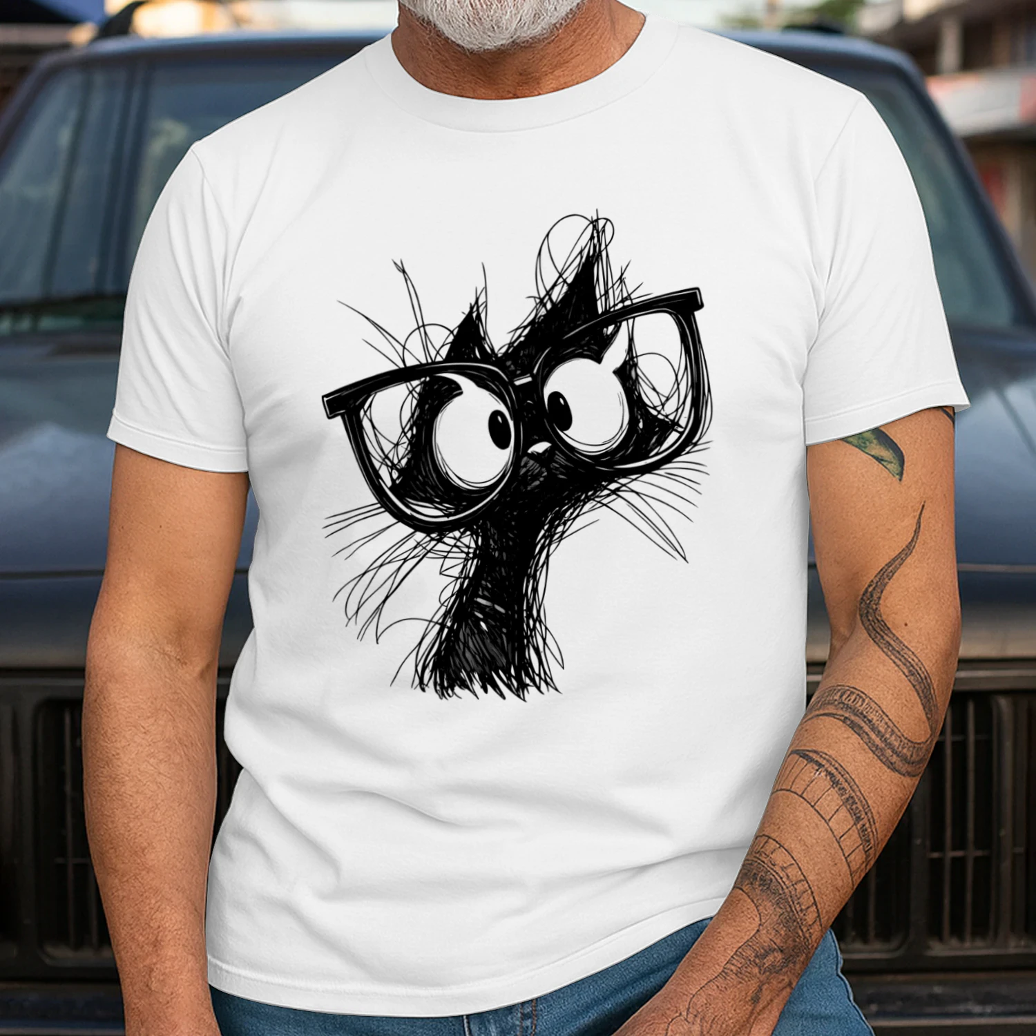 Funny Cat with Glasses T‑Shirt – Black & White Sketch Style Tee for Cat Lovers, Pet Owners & Gift Ideas