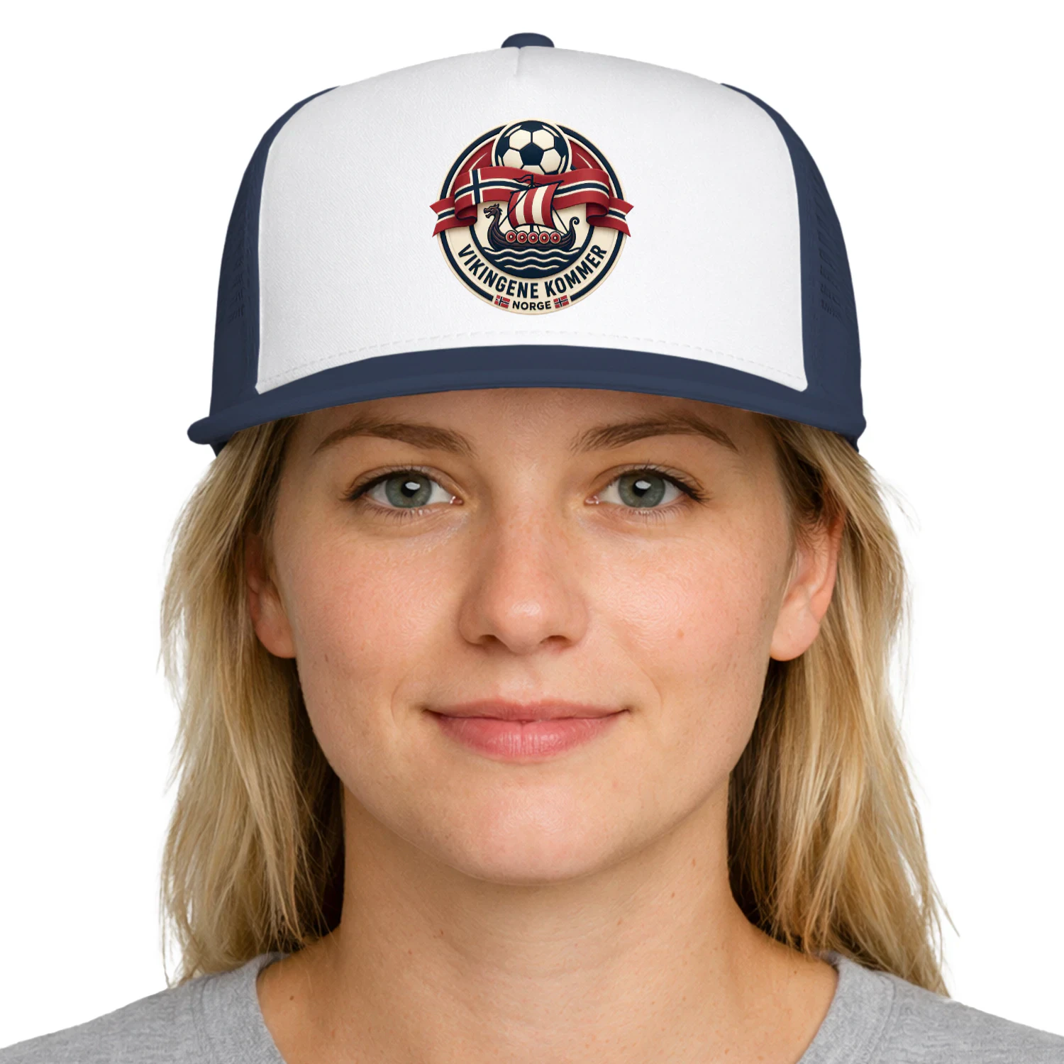 Norsk supportercap inspirert av vikinger, norsk flagg og fotball. Perfekt for stolte norske supportere og fotballfans v3