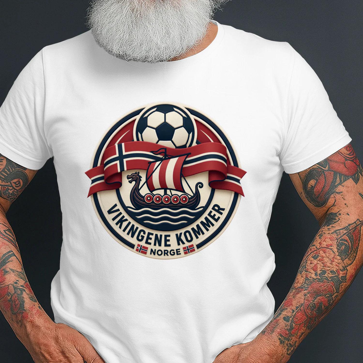 Vikingene Kommer | Norsk Fotball Supporter T-skjorte