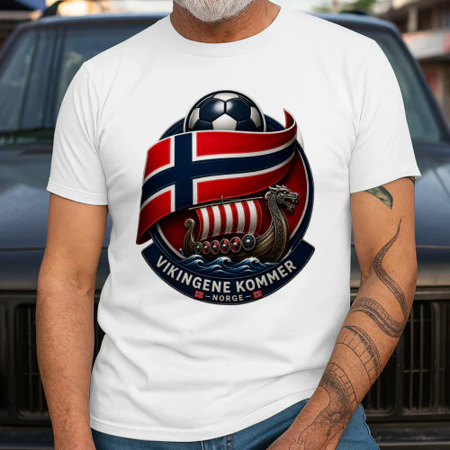 Vikingene Kommer Norsk Fotball Supporter T-skjorte v2